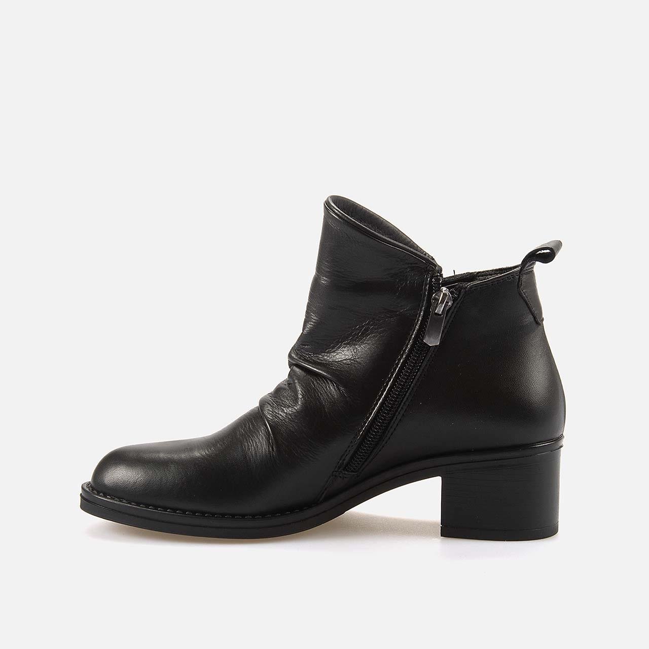 Günlük BotTancaTanca   Kadın Bot 2003-R