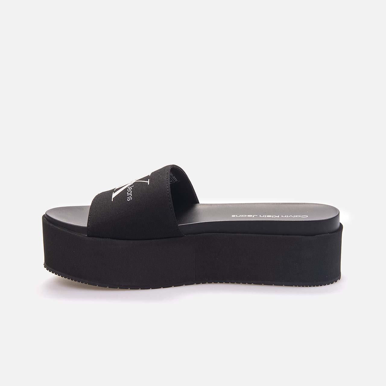 Calvin Klein  Dolgu Topuklu Kadın Terlik YW0YW01036