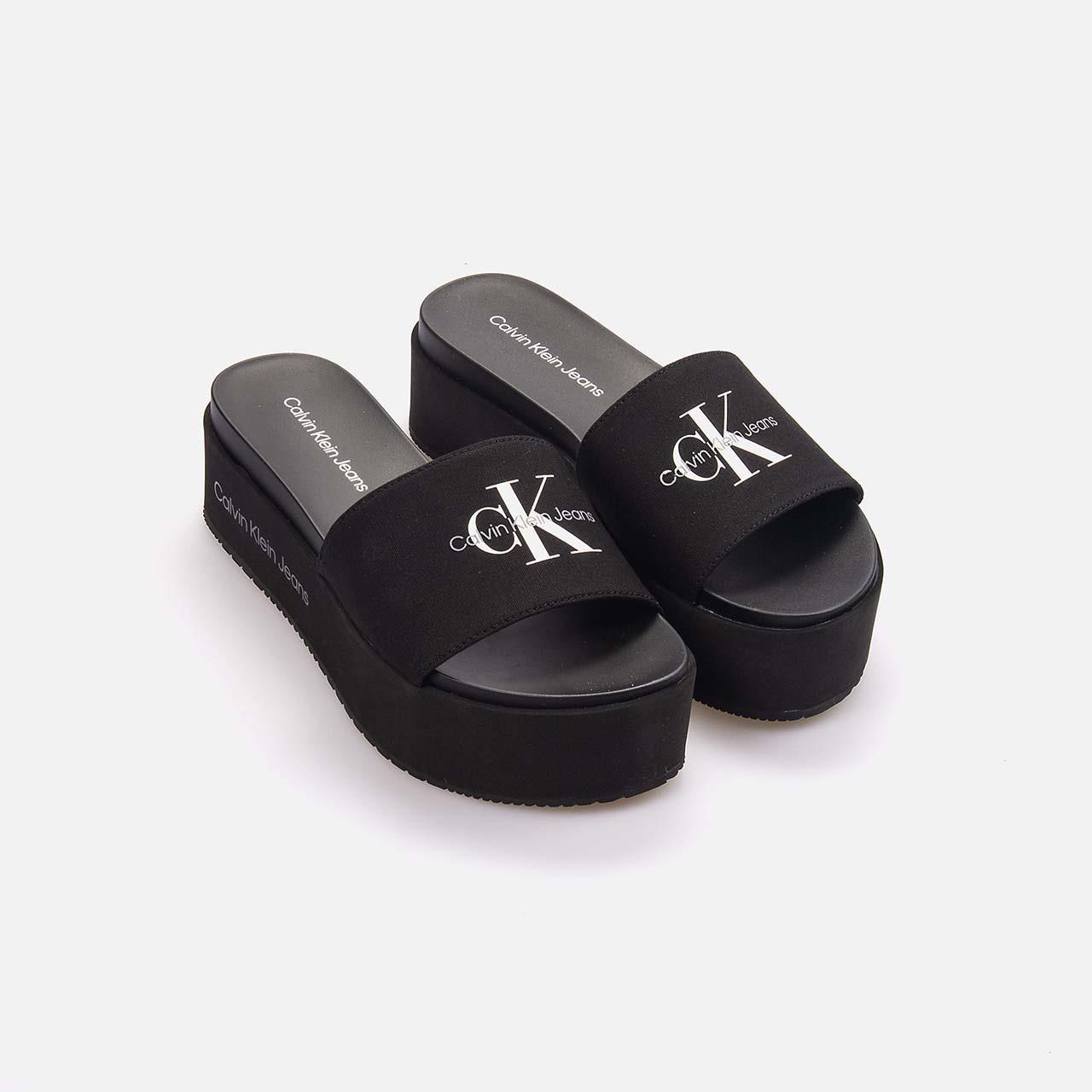 Calvin Klein  Dolgu Topuklu Kadın Terlik YW0YW01036