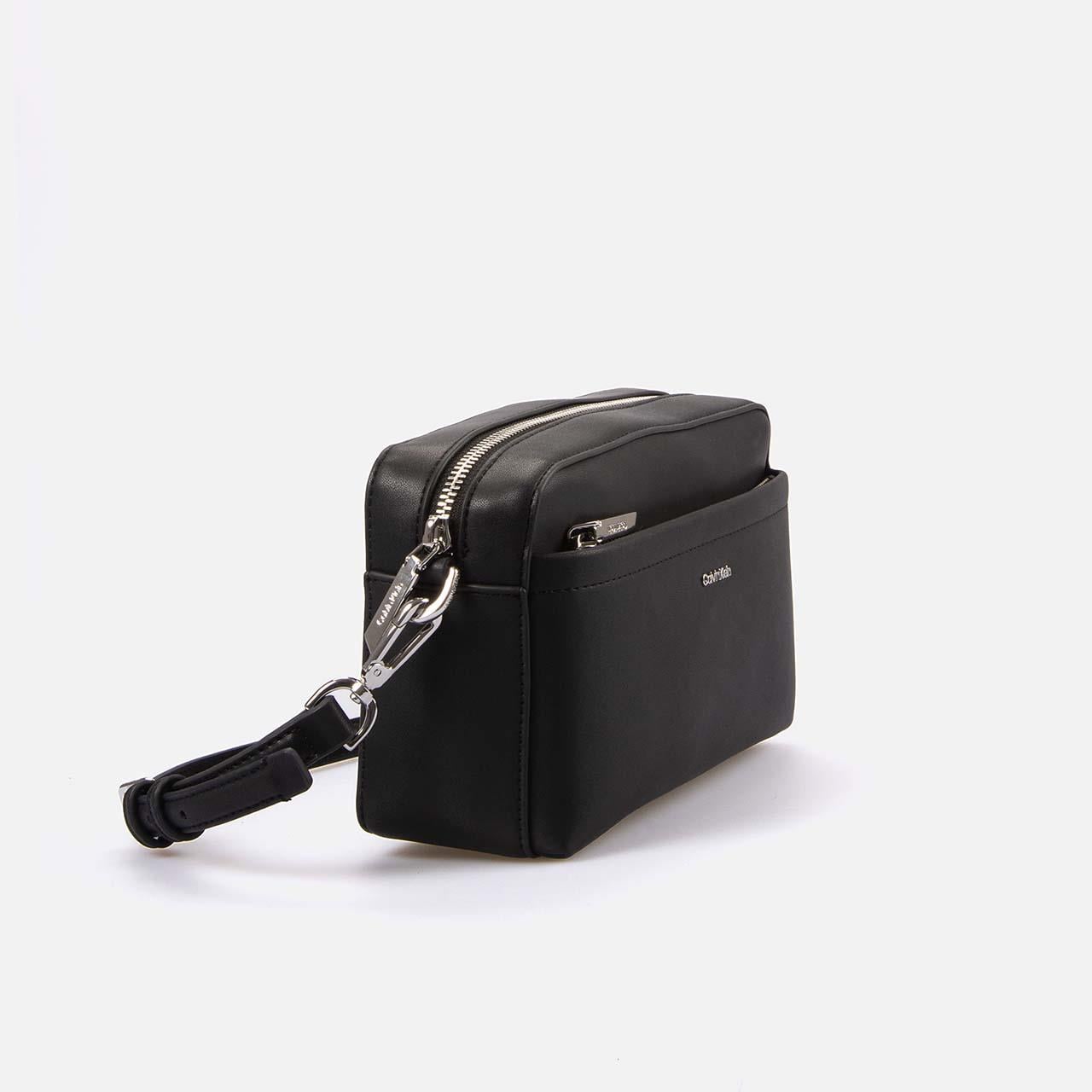 Calvin Klein   Kadın Omuz Çantası K60K612901