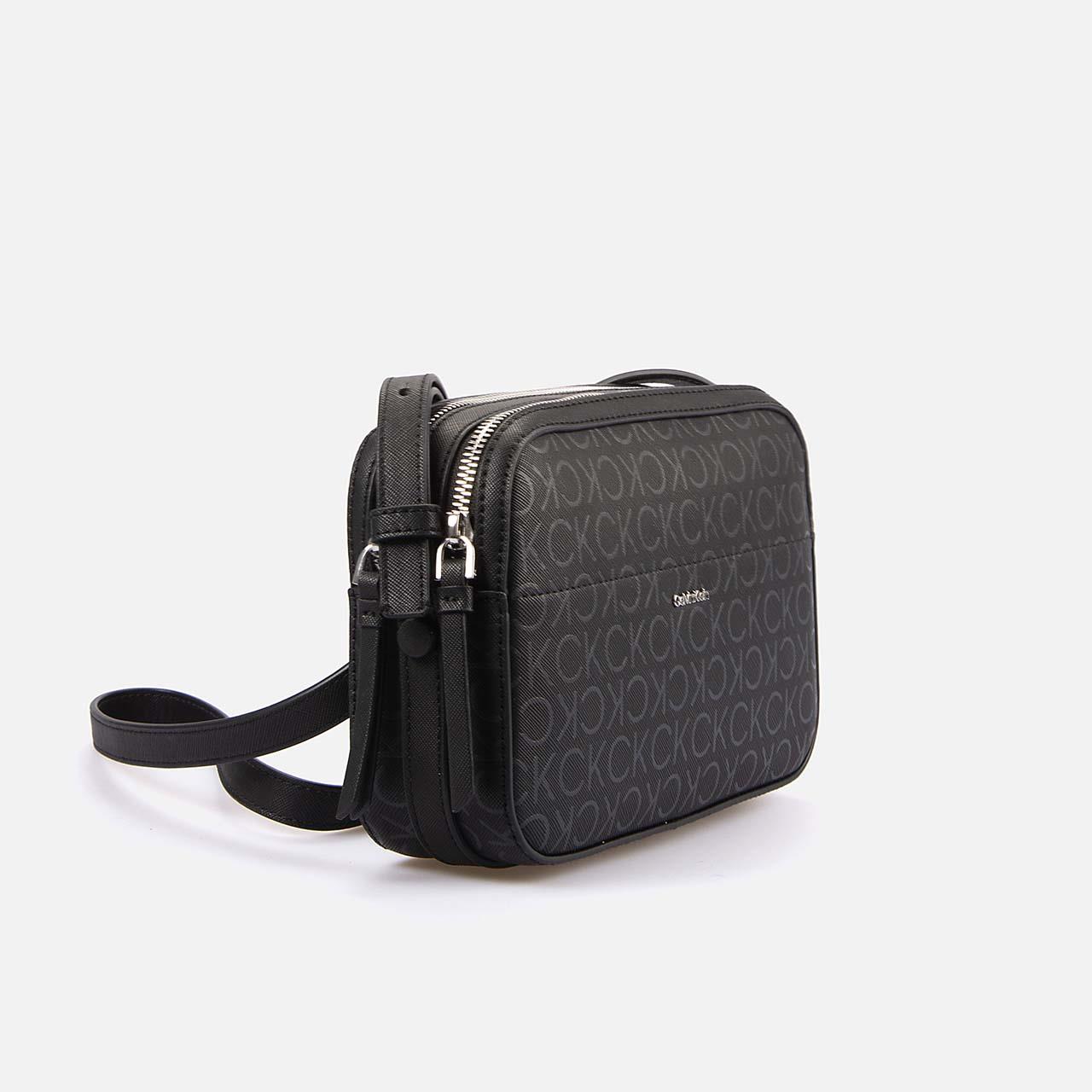 Calvin Klein   Kadın Omuz Çantası K60K612566