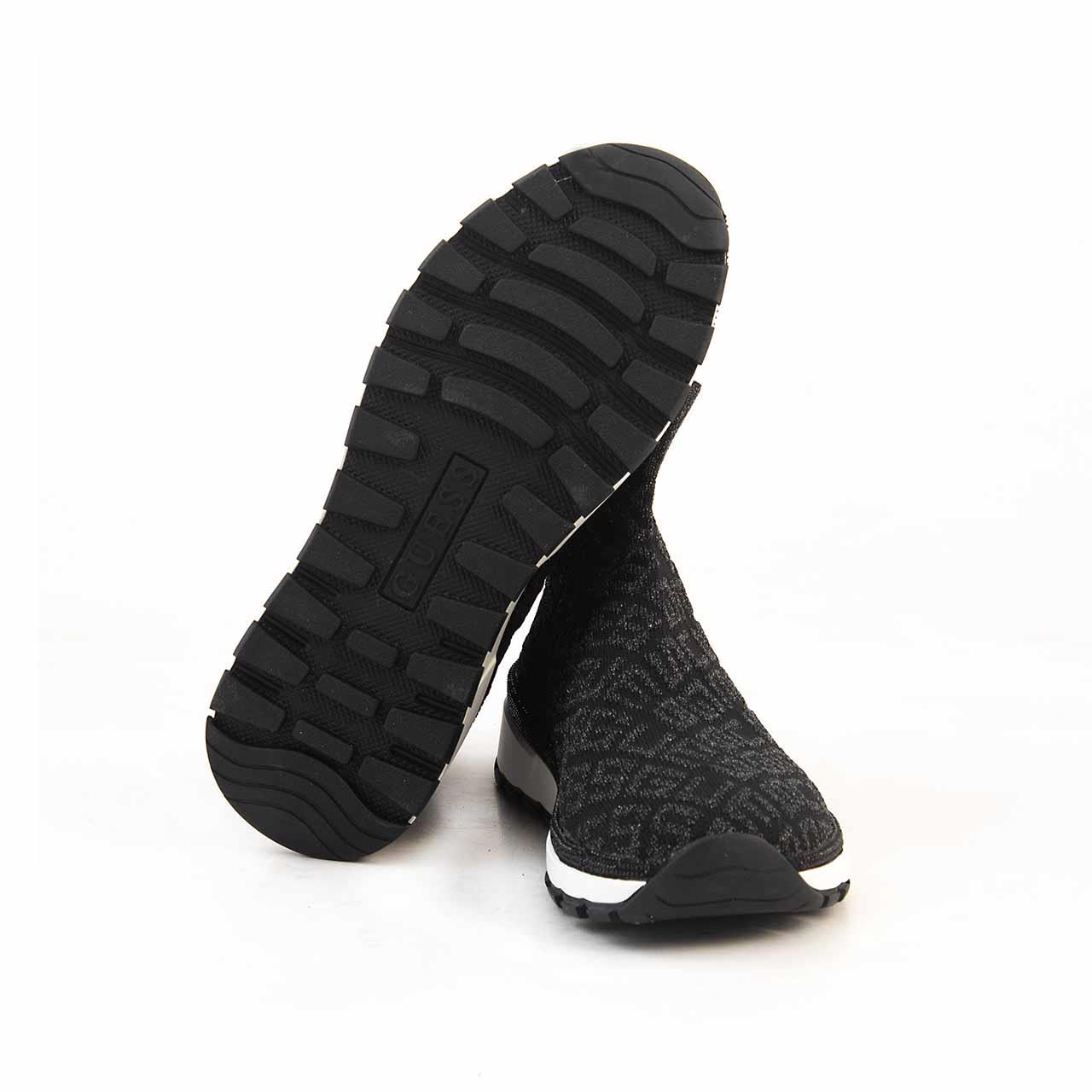Guess   Kadın Spor & Sneaker FL8ZYLFAL12