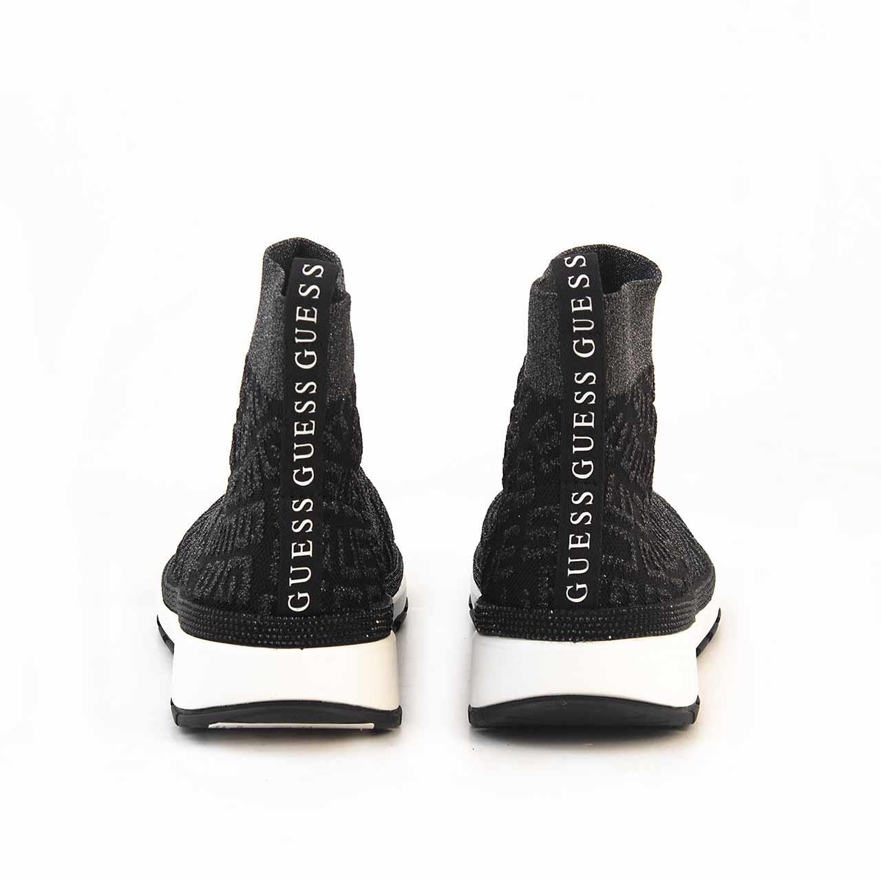 Guess   Kadın Spor & Sneaker FL8ZYLFAL12