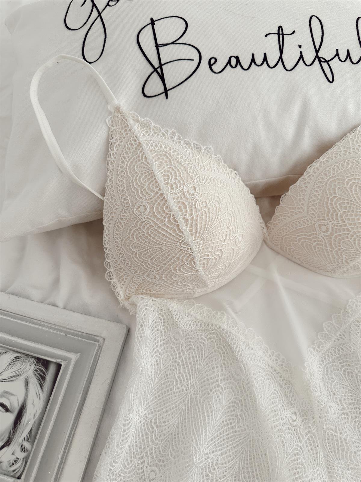 CLADUIA DANTELLİ BODY