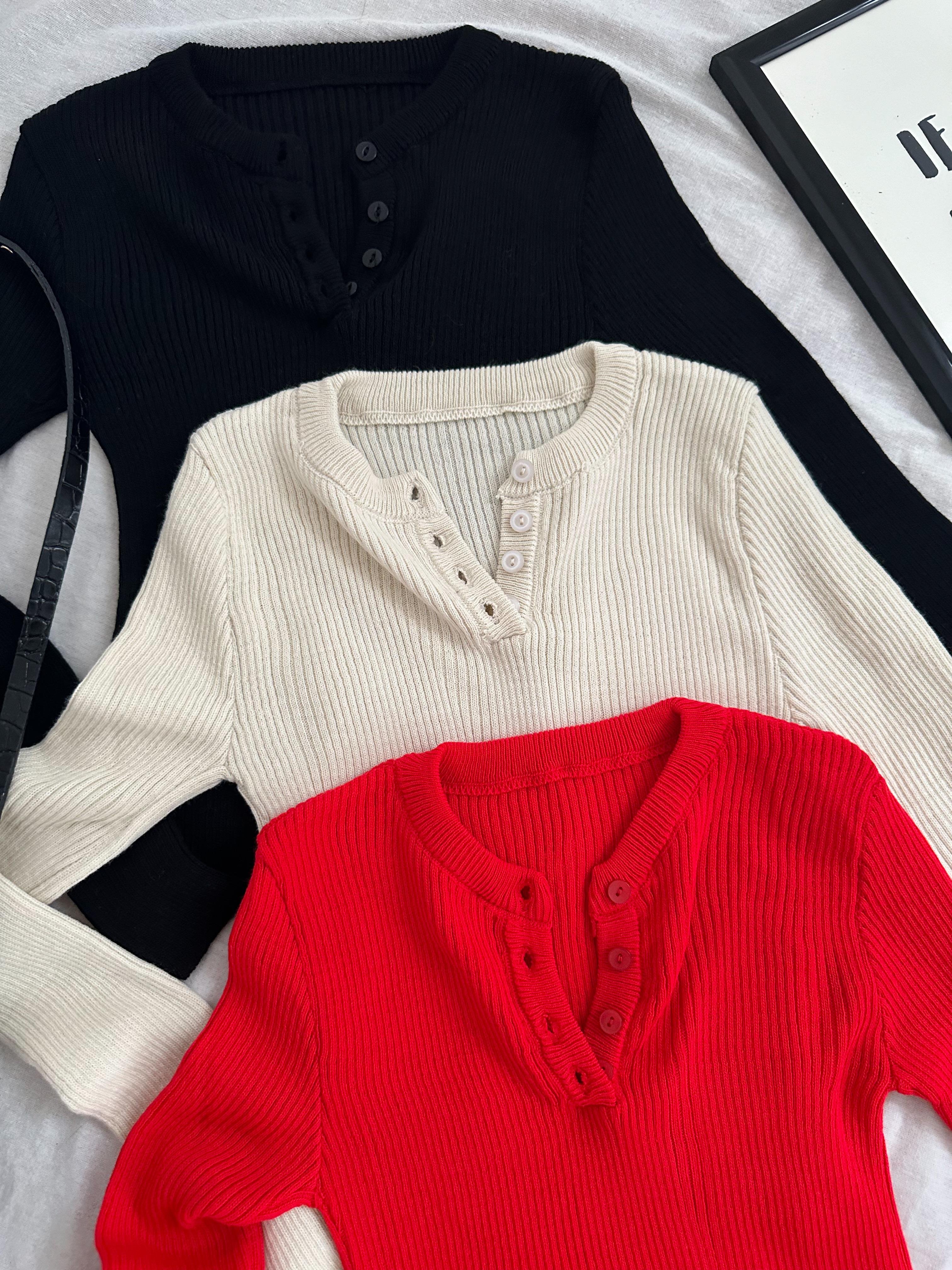 EVITA DÜĞMELİ TRİKO BLUZ 