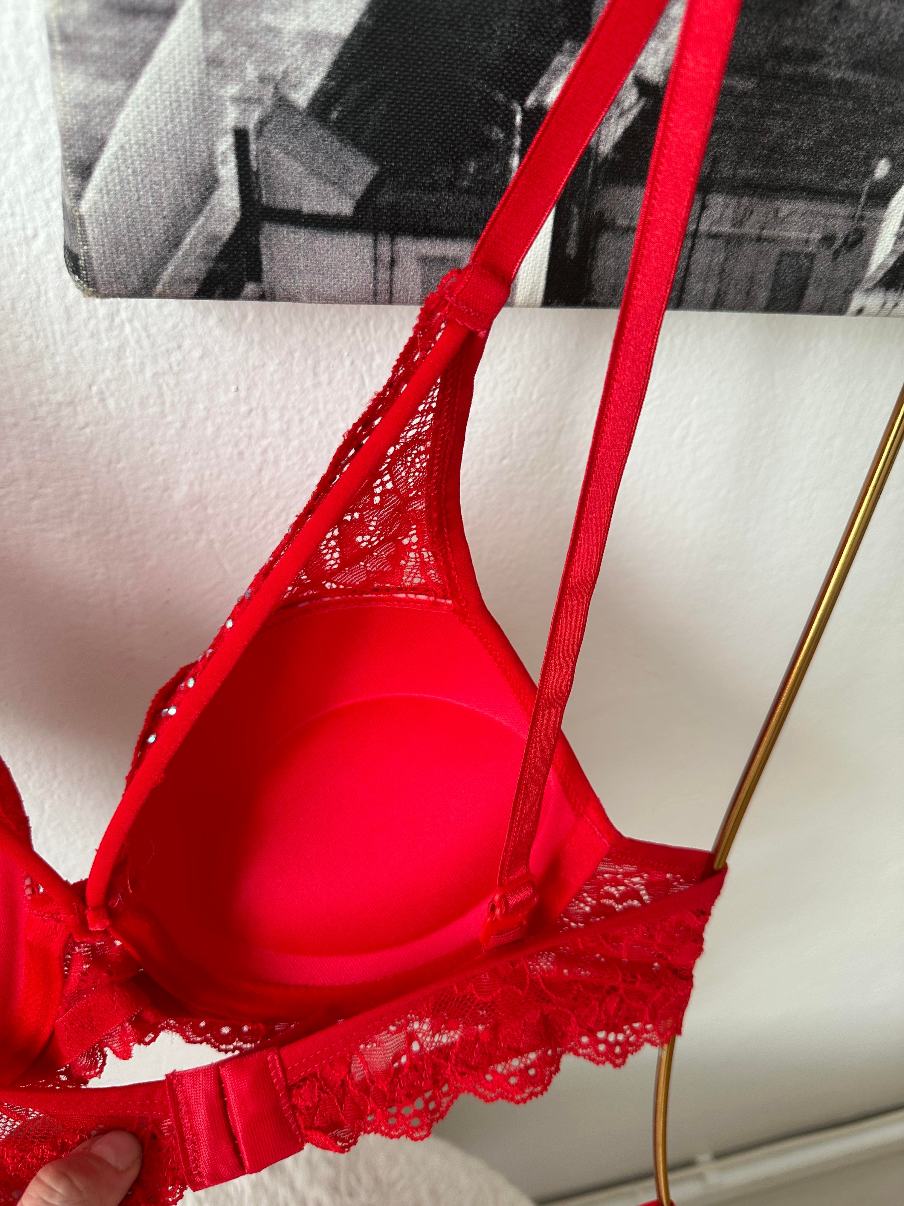 HERA TAŞLI DANTELLİ PUSH UP İÇ ÇAMAŞIRI TAKIMI KIRMIZI