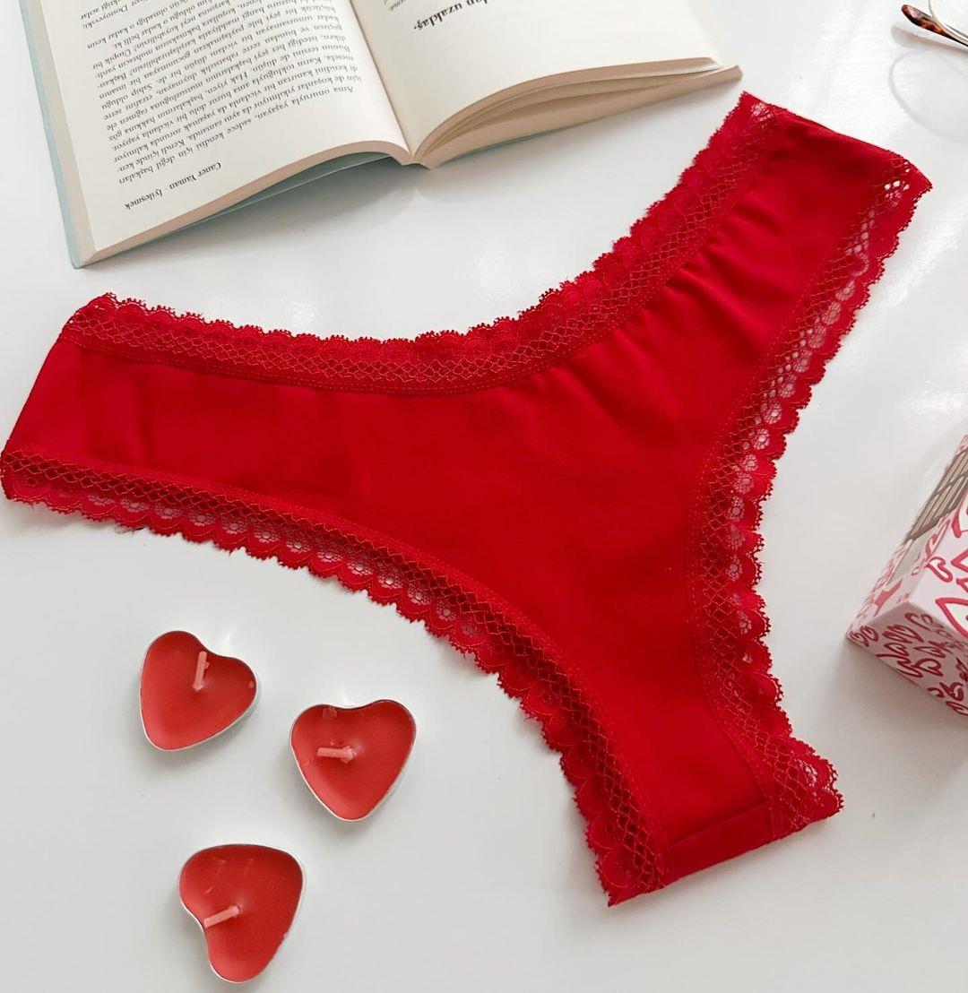 KIRMIZI YÜZDE YÜZ PAMUK STRING ALT