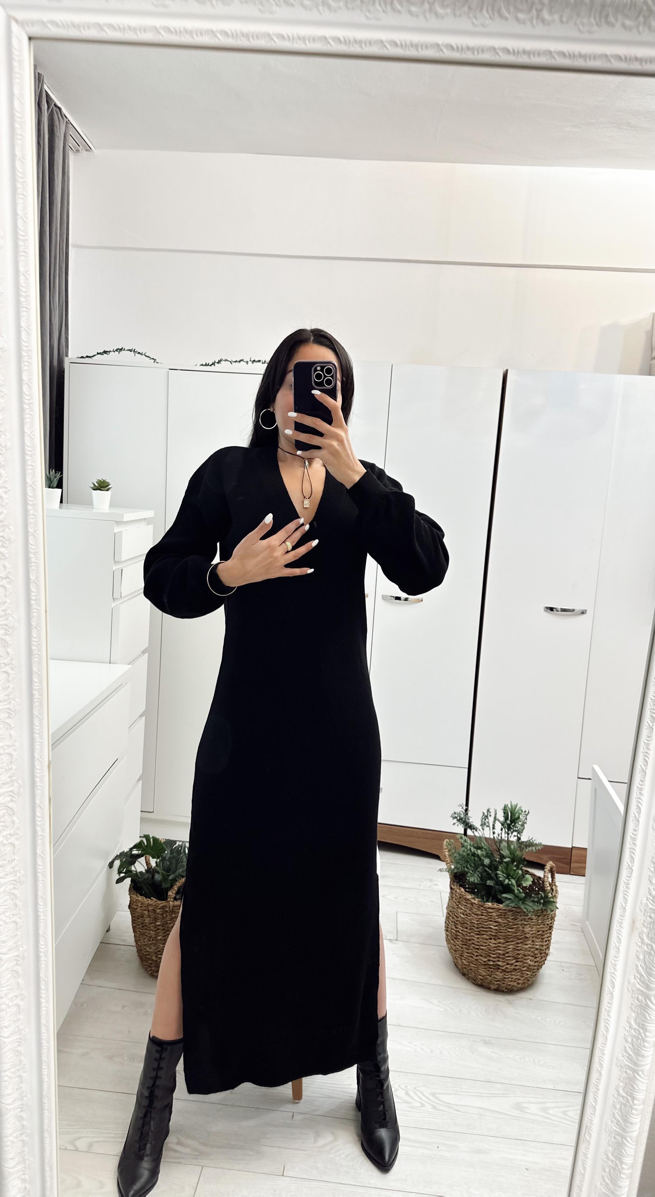 NOA V YAKA TRİKO ÇİFT YIRTMAÇLI ELBİSE