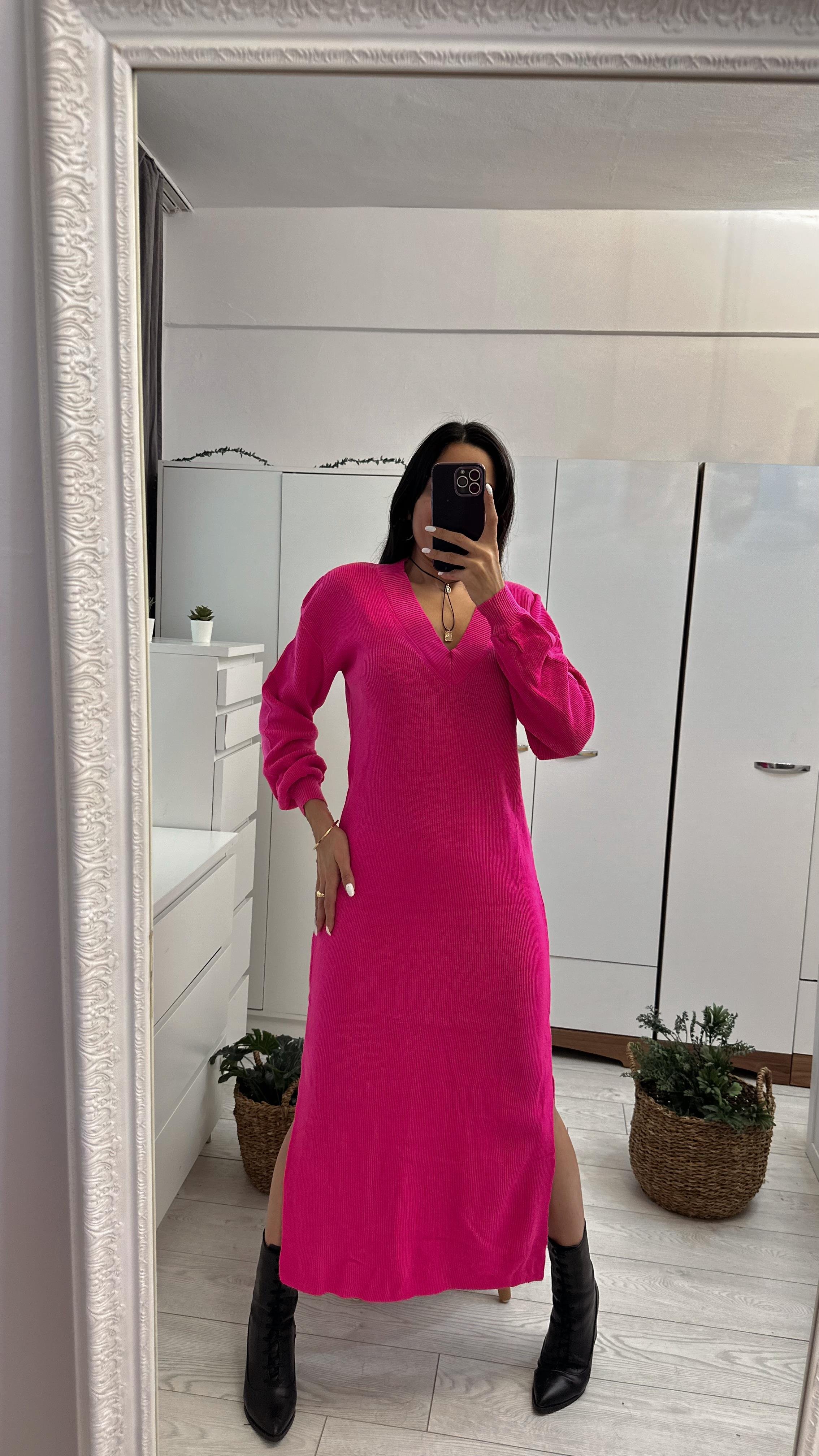 NOA V YAKA TRİKO ÇİFT YIRTMAÇLI ELBİSE