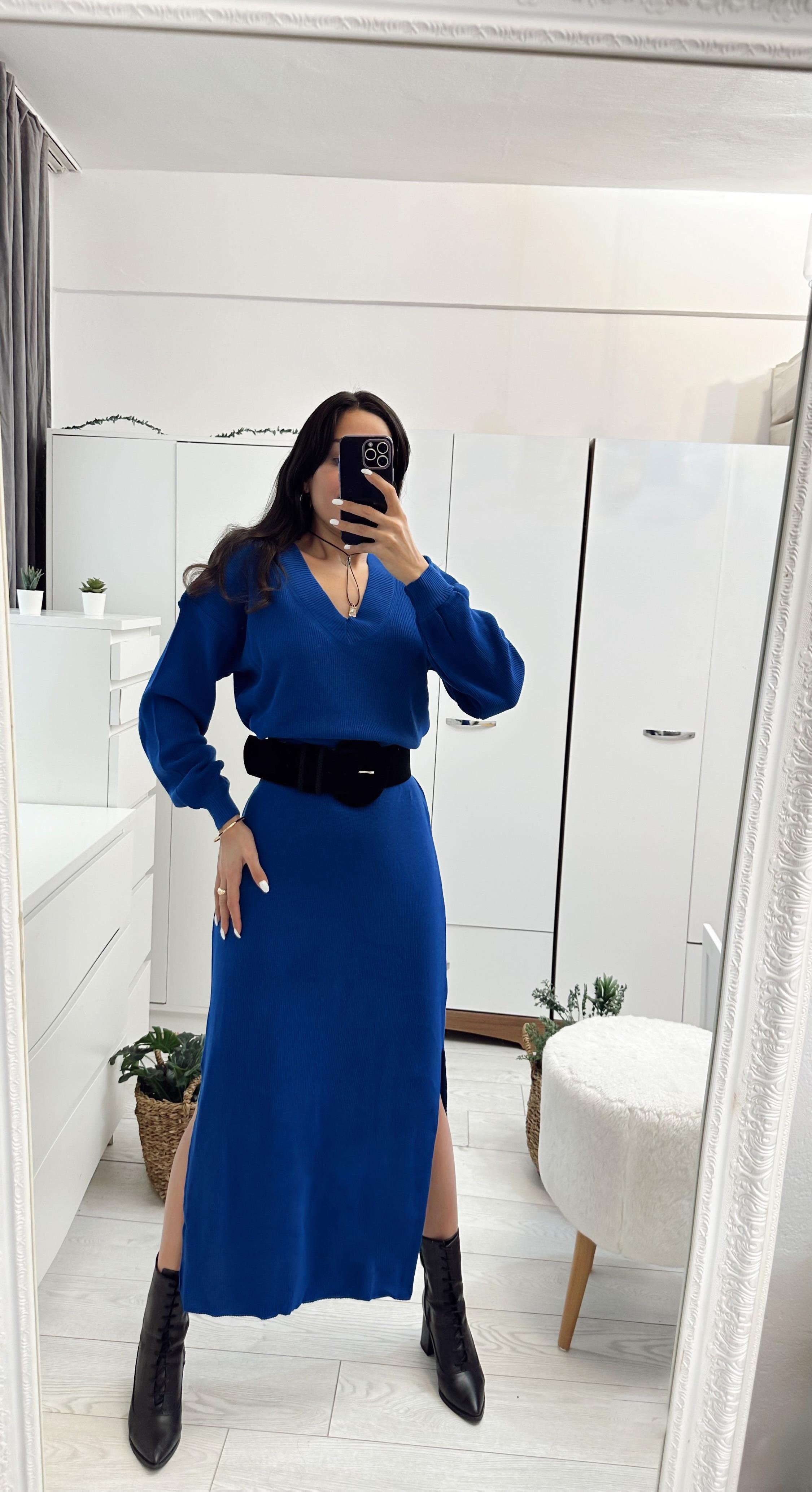 NOA V YAKA TRİKO ÇİFT YIRTMAÇLI ELBİSE