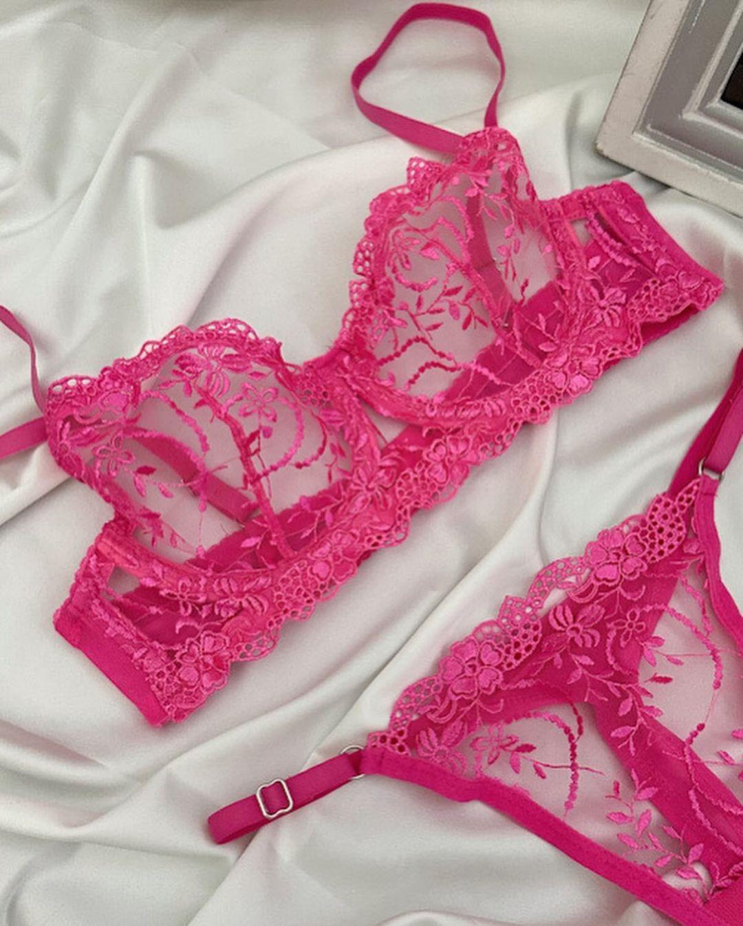 PINKYLOVE DANTELLİ SÜTYEN TAKIM 