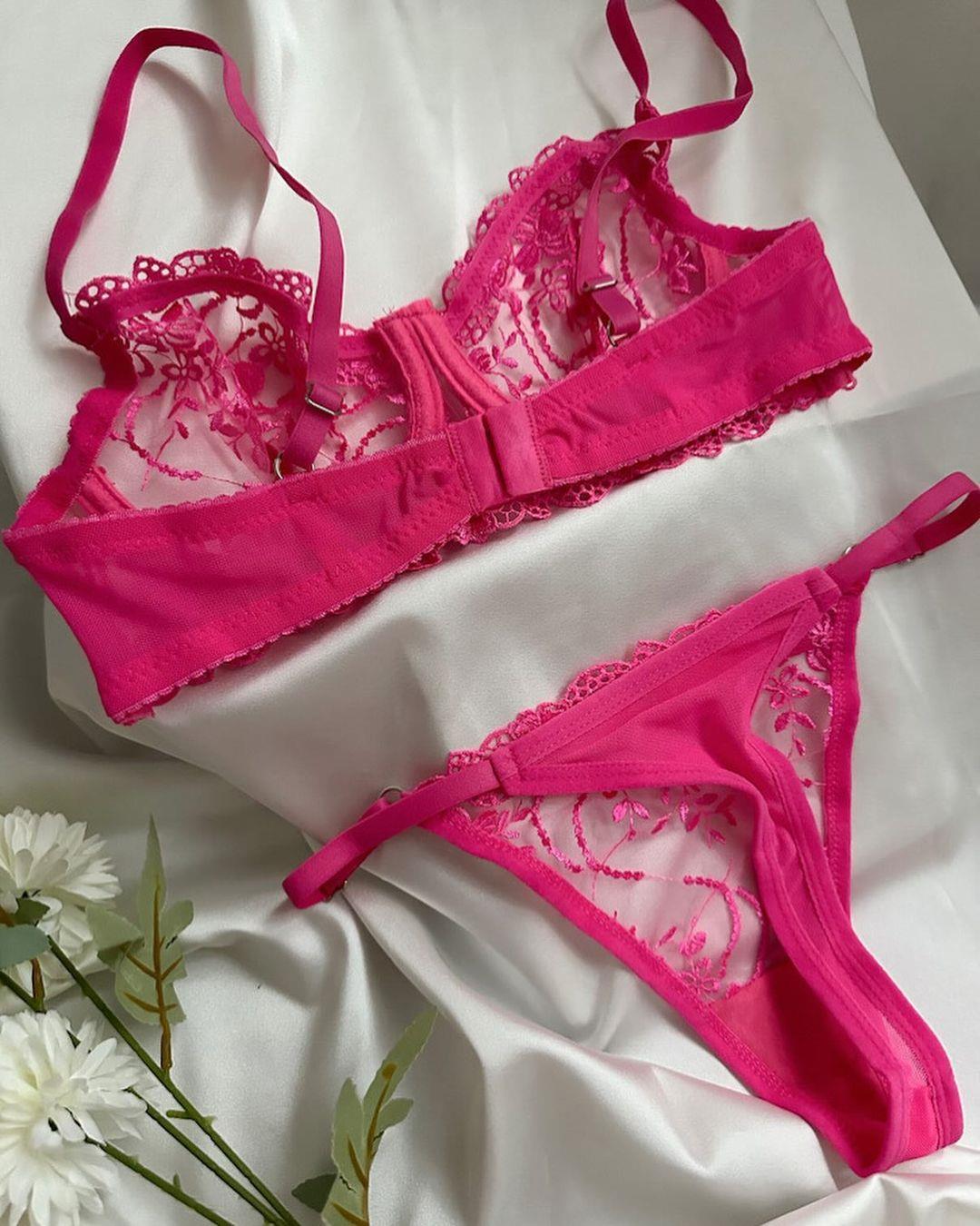 PINKYLOVE DANTELLİ SÜTYEN TAKIM 