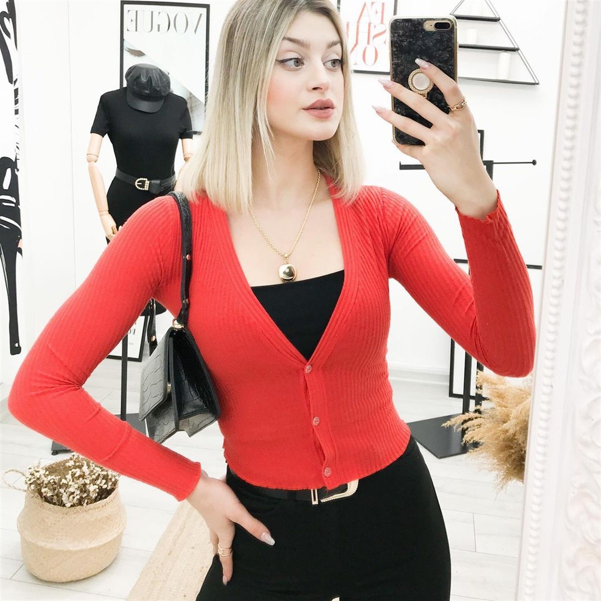 ÜÇ DÜĞMELİ HIRKA KIRMIZI 