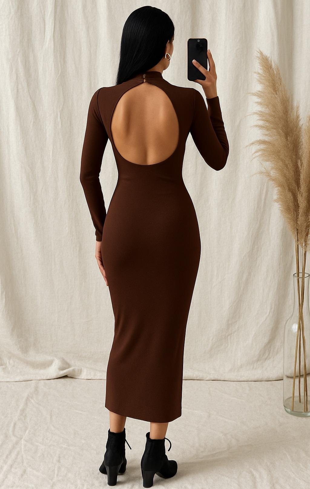 VANILA SIRT DEKOLTELİ MAXI ELBİSE