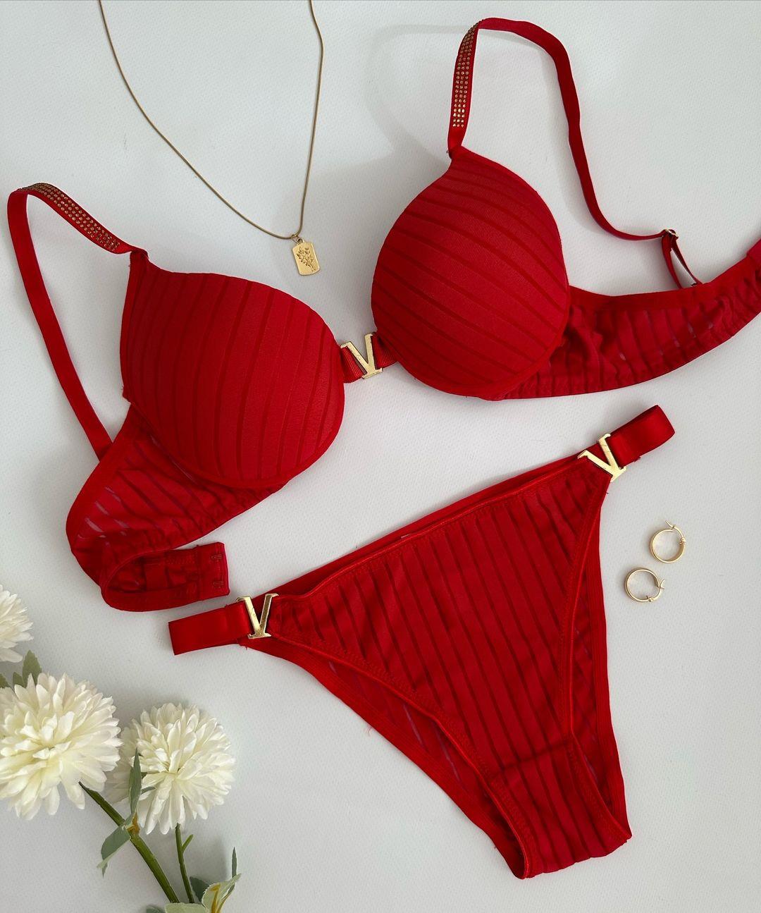 VS PUSH UP DOLGULU İÇ ÇAMAŞIRI TAKIM KIRMIZI