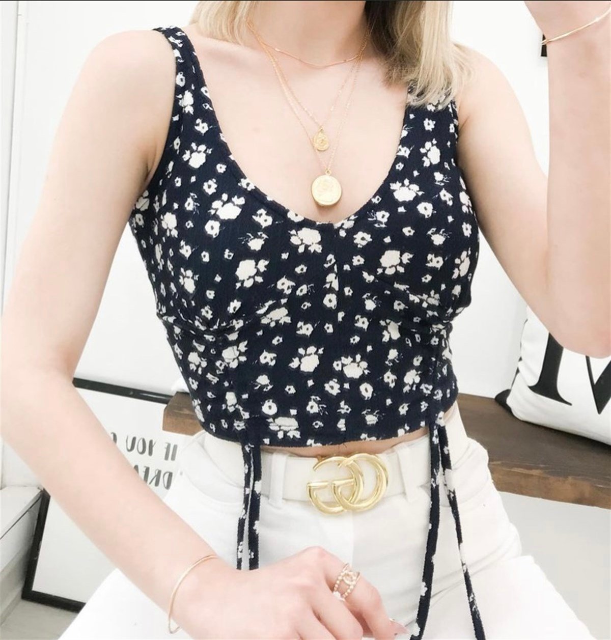 YENA ÇİÇEKLİ BÜZGÜLÜ BLUZ