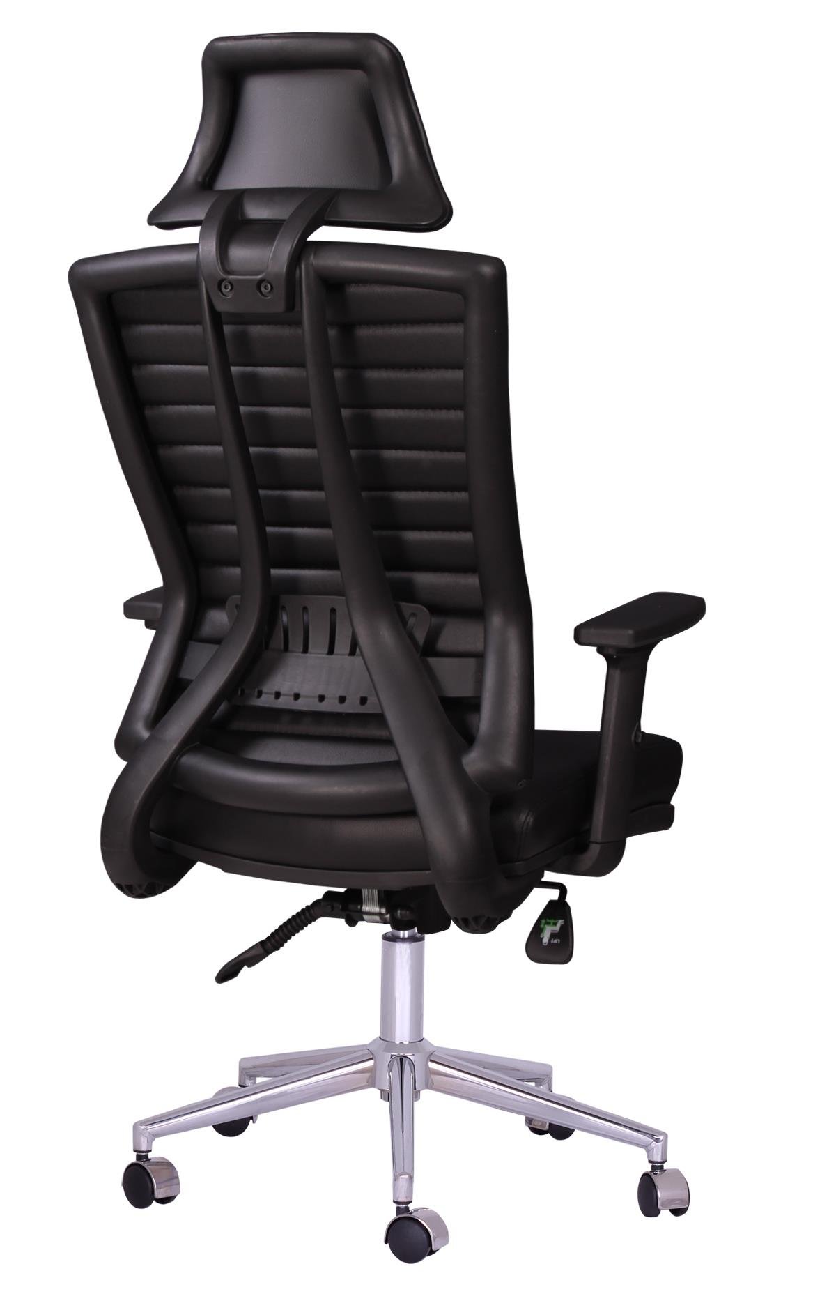 Eden Derili Müdür Koltuğu