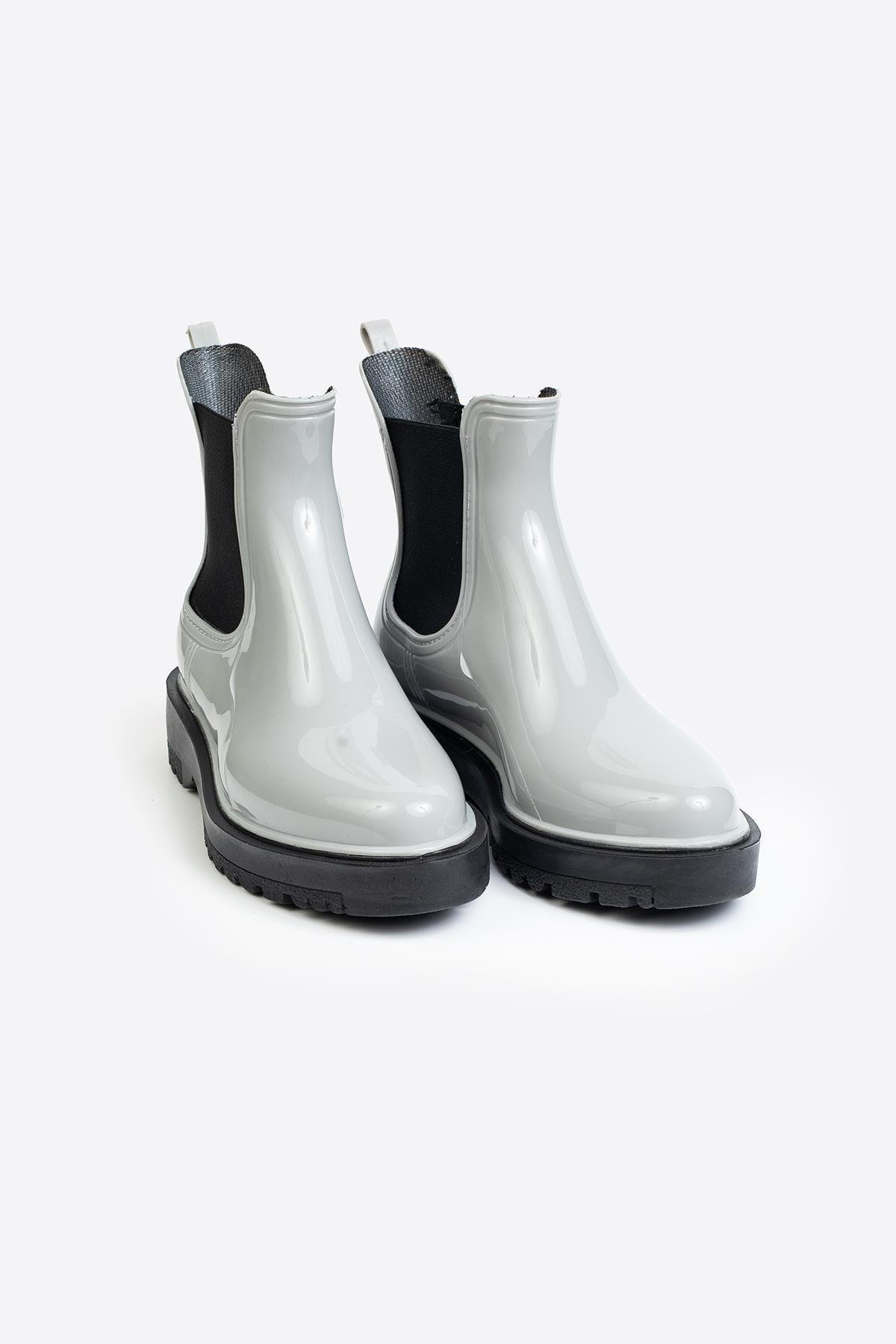 Kadın Parlak Chelsea Yağmur Botu –Kalın Taban Gri BotKadın Parlak Chelsea Yağmur Botu –Kalın Taban Gri Bot