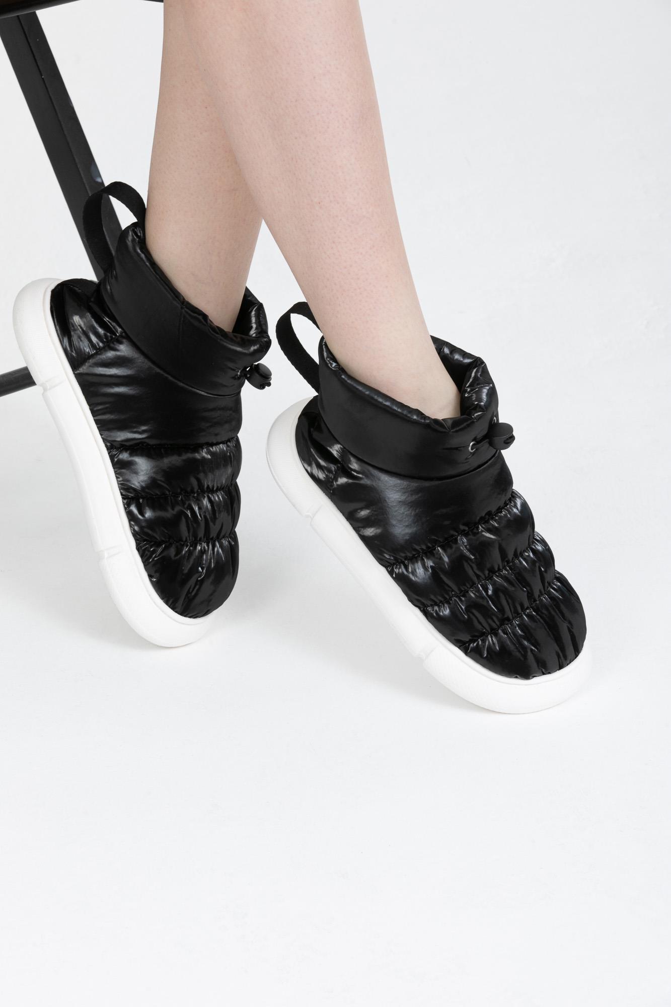 Letoon Ofis Comfort Kadın Siyah Beyaz Ev İş BotuLetoon Ofis Comfort Kadın Siyah Beyaz Ev İş Botu