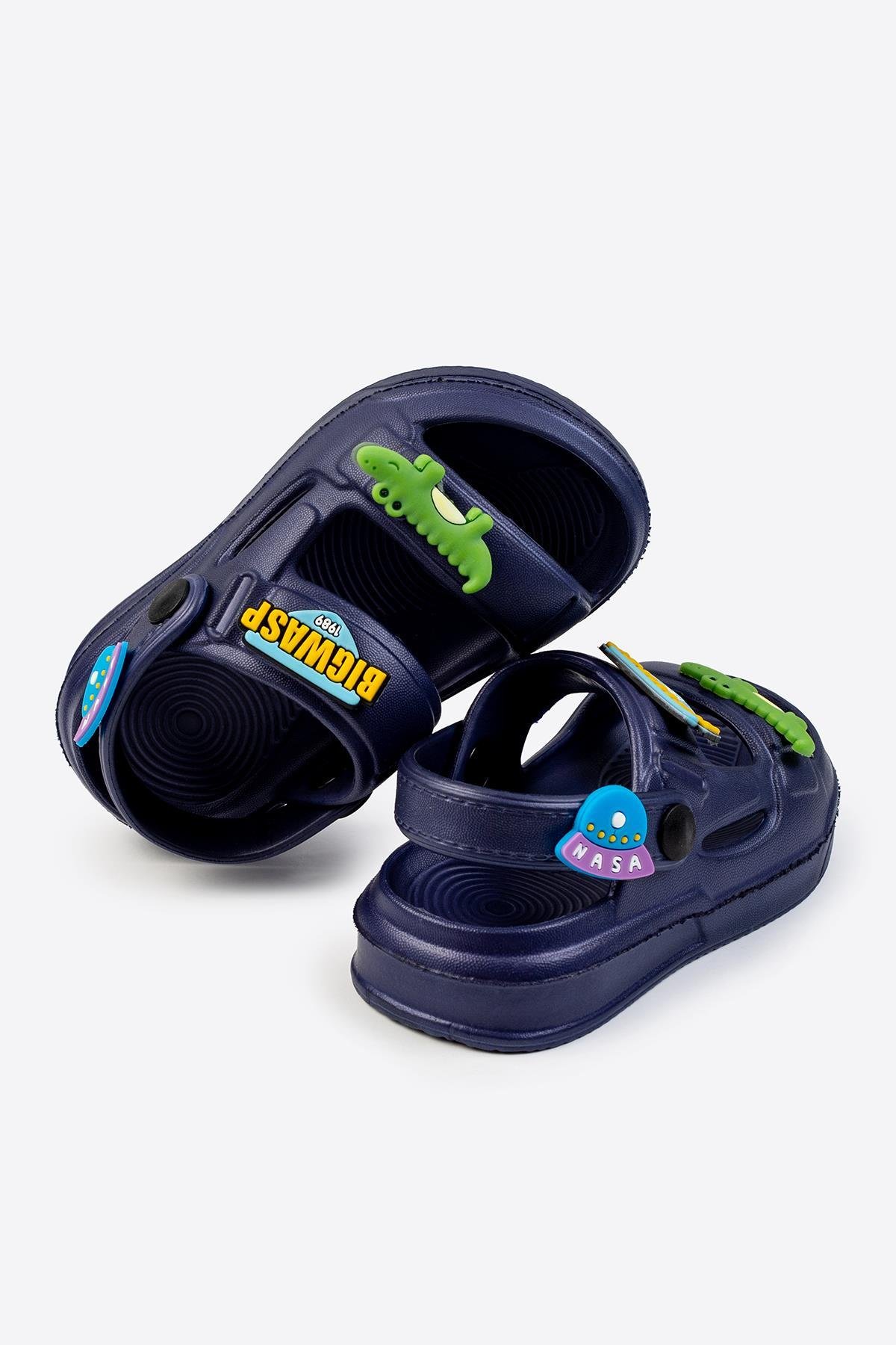 Çocuk Yazlık Lacivert Terlik – Sevimli  Aksesuarlı, Hafif ve Kaymaz Tabanlı Çocuk Yazlık Lacivert Terlik – Sevimli  Aksesuarlı, Hafif ve Kaymaz Tabanlı 