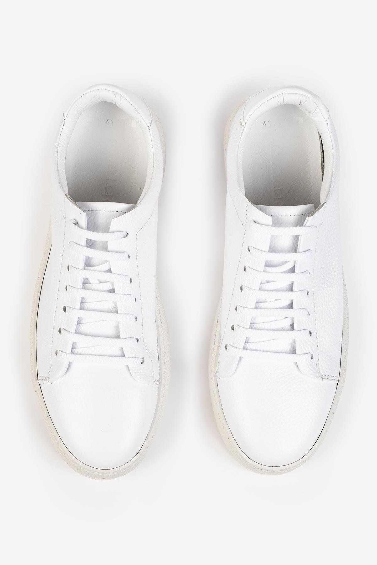 Erkek Beyaz Deri Sneaker – Flotur Deri, Kauçuk Taban Erkek Beyaz Deri Sneaker – Flotur Deri, Kauçuk Taban 