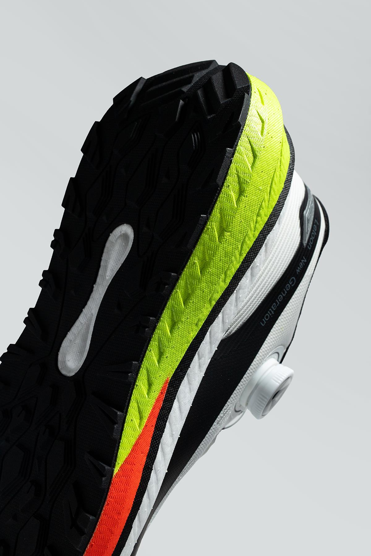 Letoon AirFlex Move-12 Erkek Beyaz Siyah Spor Ayakkabı Letoon AirFlex Move-12 Erkek Beyaz Siyah Spor Ayakkabı 