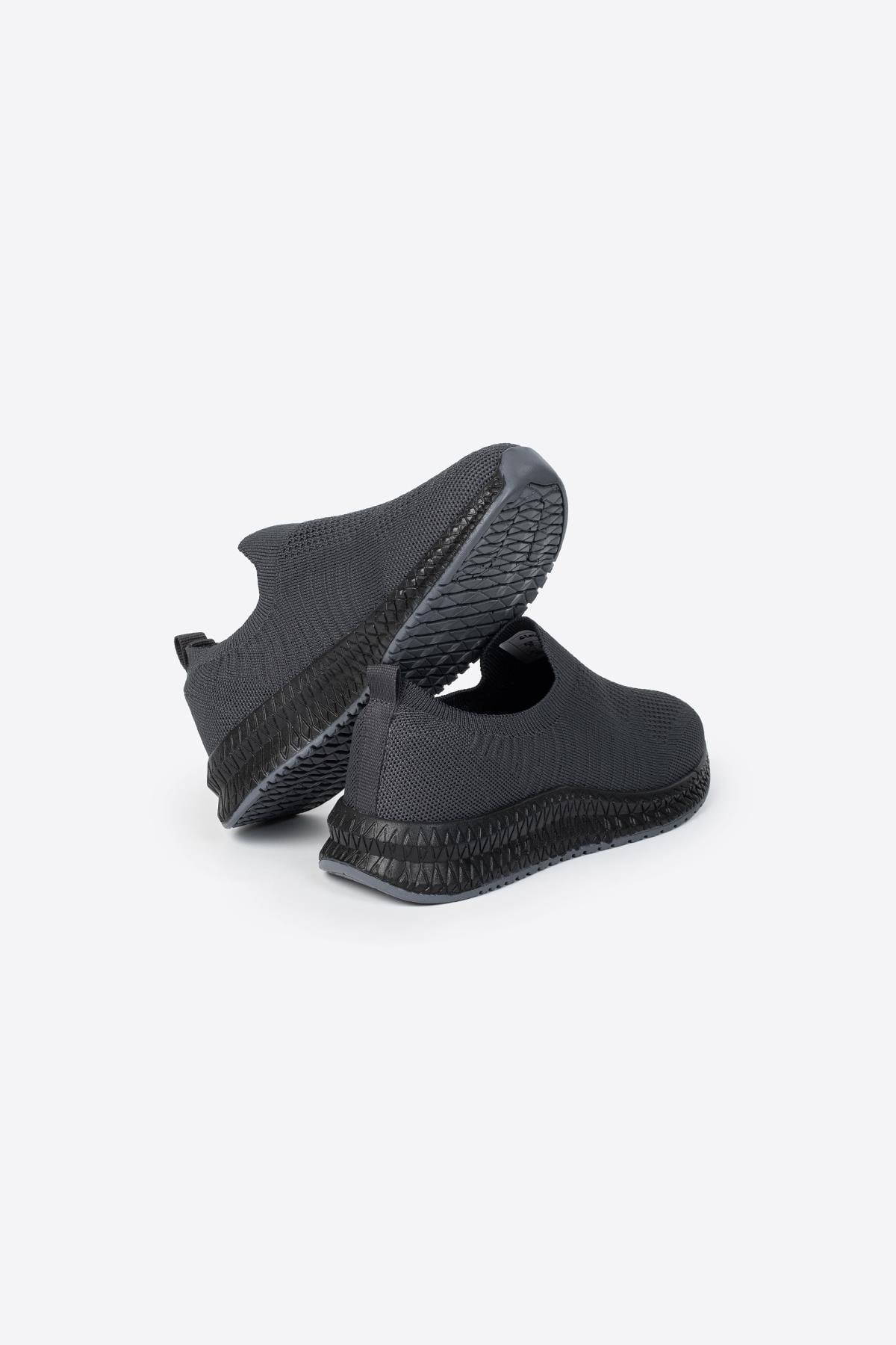 Letoon Aqua Unısex Füme Siyah Unisex Spor AyakkabıLetoon Aqua Unısex Füme Siyah Unisex Spor Ayakkabı