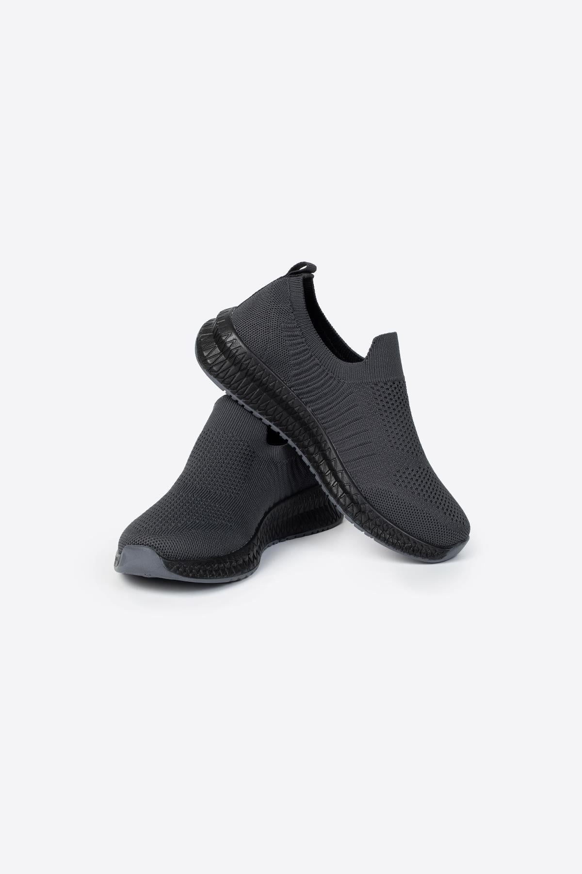 Letoon Aqua Unısex Füme Siyah Unisex Spor AyakkabıLetoon Aqua Unısex Füme Siyah Unisex Spor Ayakkabı