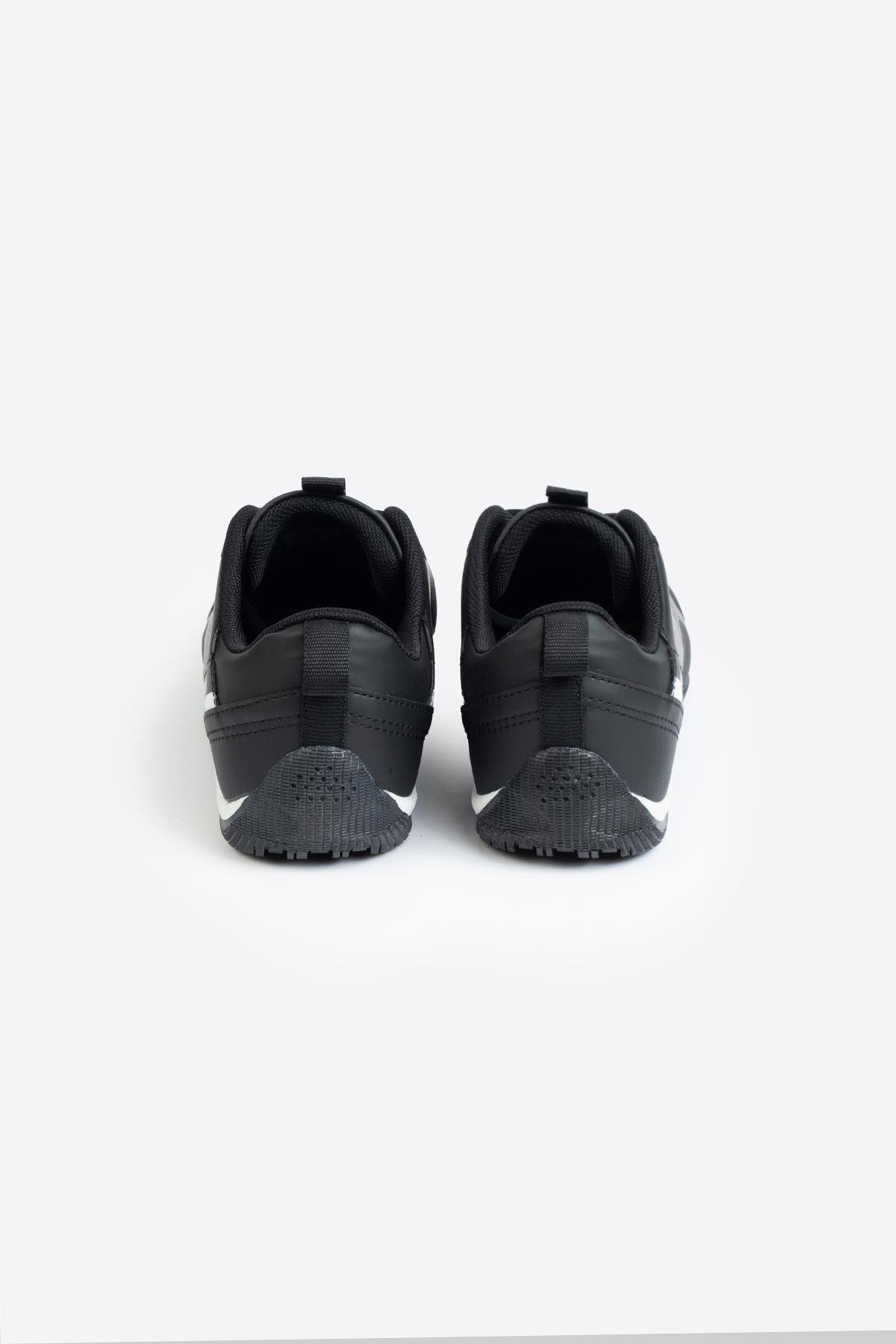 Letoon LTN4006 SoftFlex Hafif Taban Erkek Siyah Beyaz SneakerLetoon LTN4006 SoftFlex Hafif Taban Erkek Siyah Beyaz Sneaker
