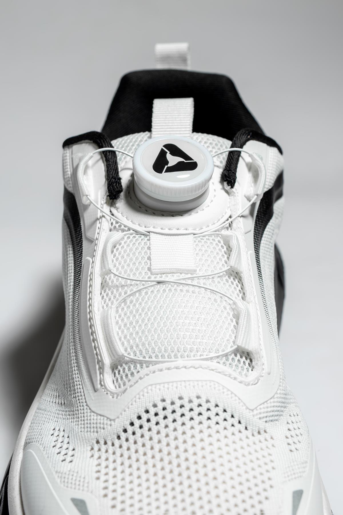 Letoon MOVE-11 Nefes Alabilen File Yapı, Hafif EVA Taban, Bağcıklı Beyaz Günlük Ayakkabı Letoon MOVE-11 Nefes Alabilen File Yapı, Hafif EVA Taban, Bağcıklı Beyaz Günlük Ayakkabı 