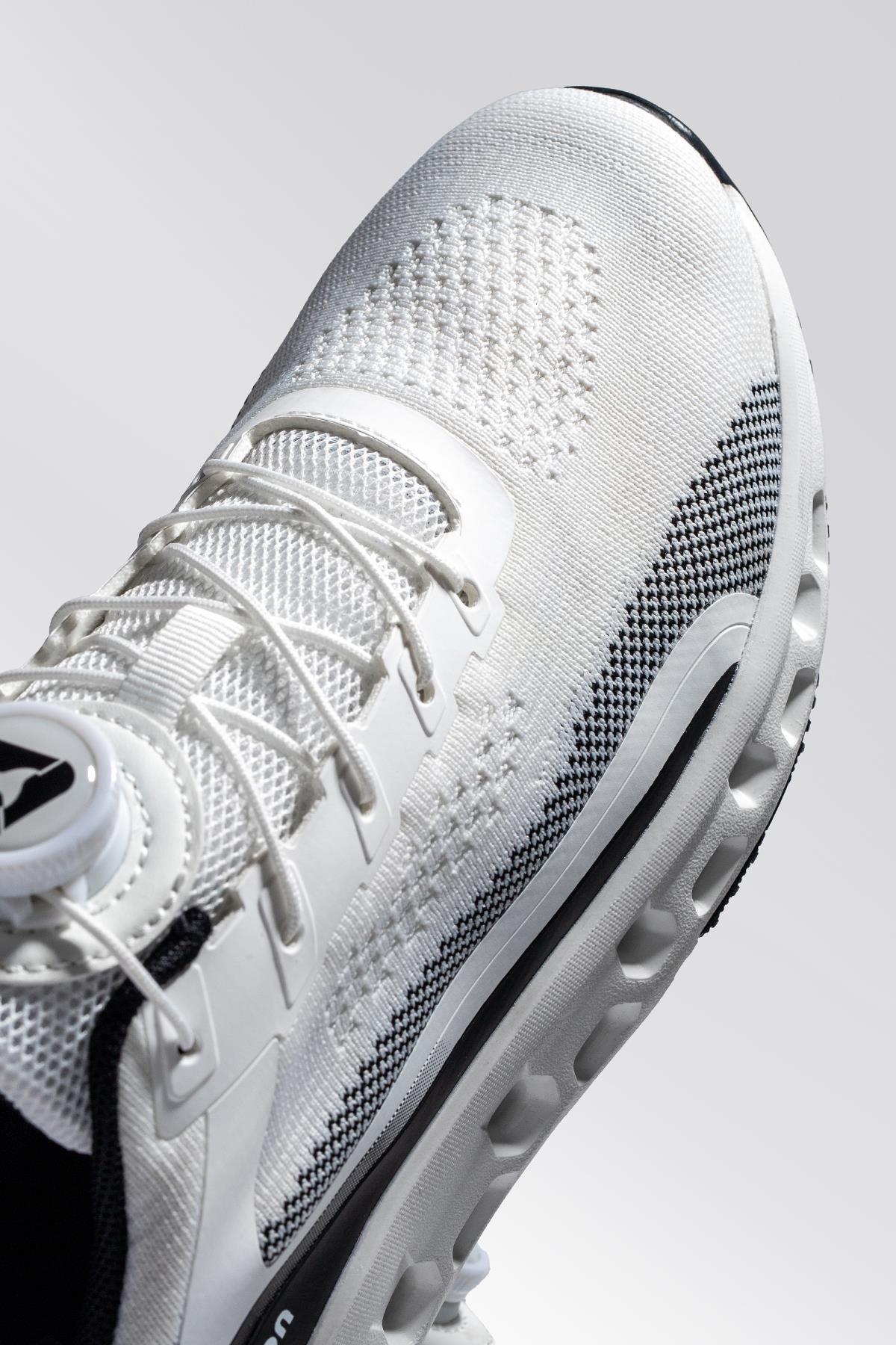 Letoon Move-18 Beyaz Renk Havalı Tabanlı Spor Ayakkabı Letoon Move-18 Beyaz Renk Havalı Tabanlı Spor Ayakkabı 