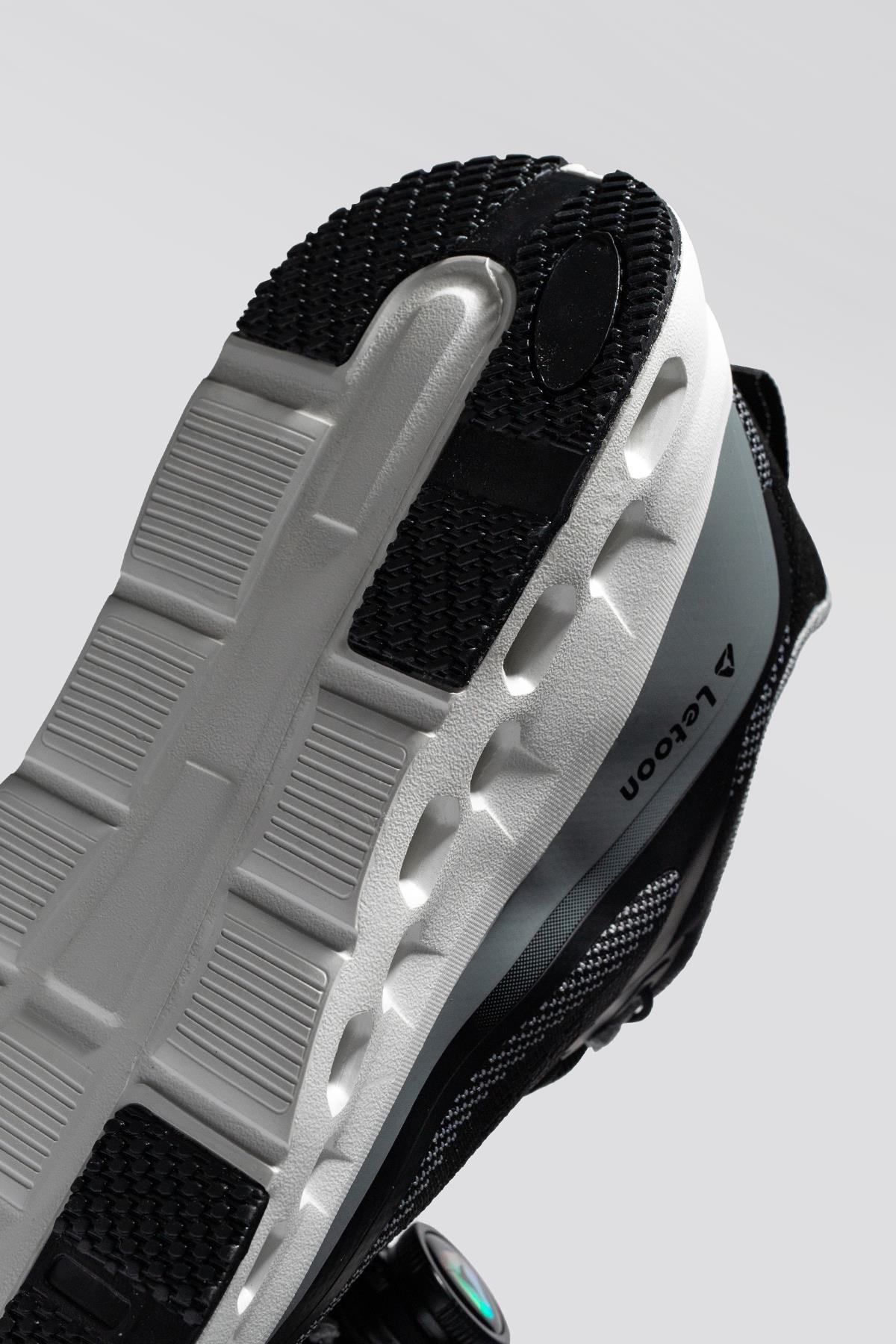 Letoon Move-18 Siyah Renk Havalı Tabanlı Spor AyakkabıLetoon Move-18 Siyah Renk Havalı Tabanlı Spor Ayakkabı