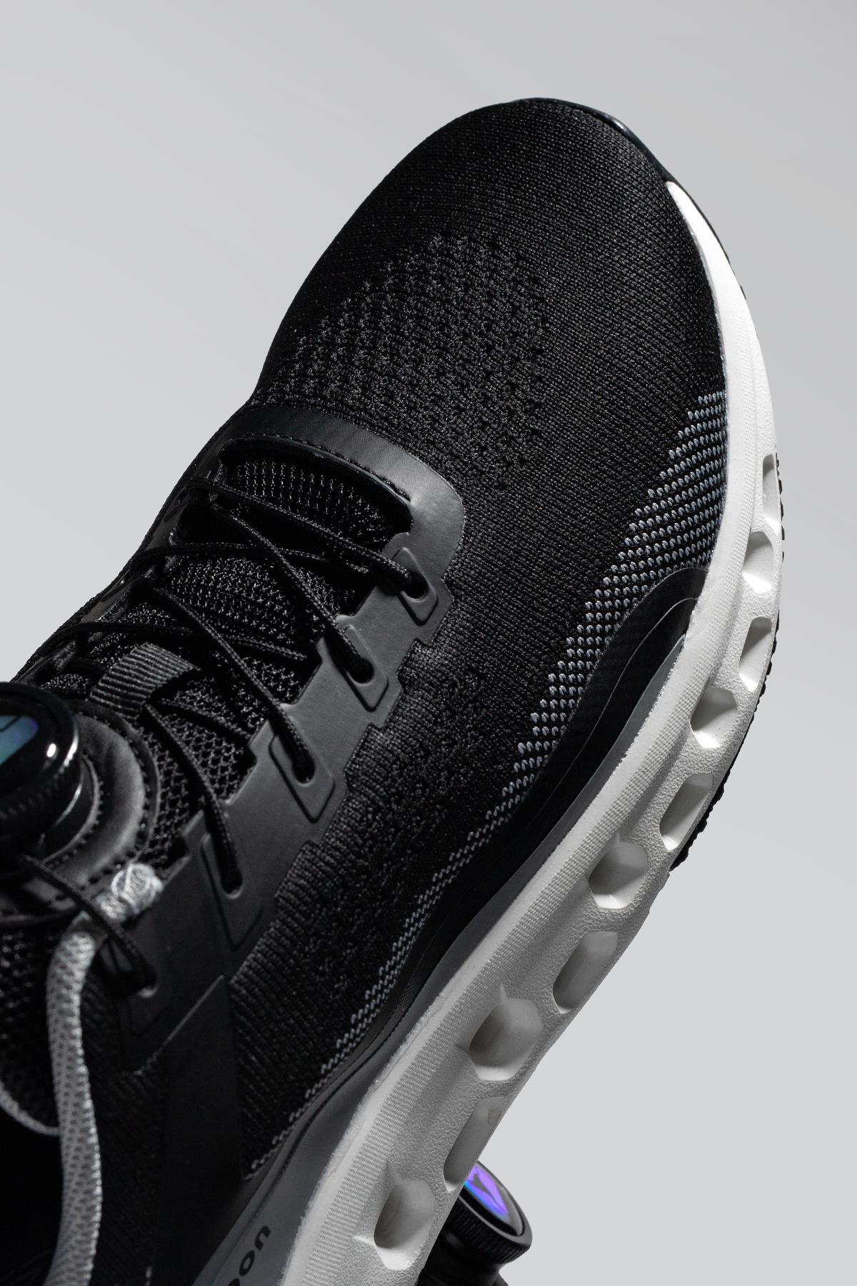 Letoon Move-18 Siyah Renk Havalı Tabanlı Spor AyakkabıLetoon Move-18 Siyah Renk Havalı Tabanlı Spor Ayakkabı