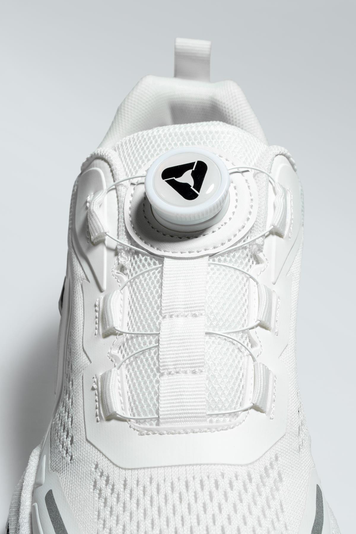 Letoon MOVE-9 File Saya, Konforlu Taban, Beyaz Günlük ve Aktif Kullanım İçin Sneaker Letoon MOVE-9 File Saya, Konforlu Taban, Beyaz Günlük ve Aktif Kullanım İçin Sneaker 