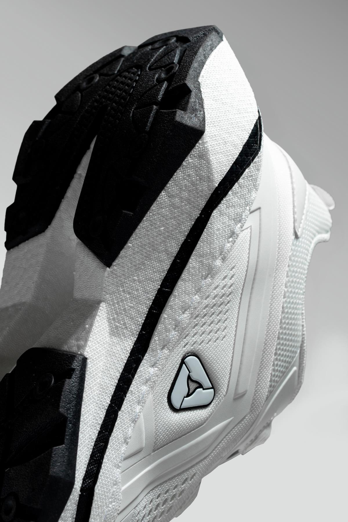 Letoon MOVE-9 File Saya, Konforlu Taban, Beyaz Günlük ve Aktif Kullanım İçin Sneaker Letoon MOVE-9 File Saya, Konforlu Taban, Beyaz Günlük ve Aktif Kullanım İçin Sneaker 