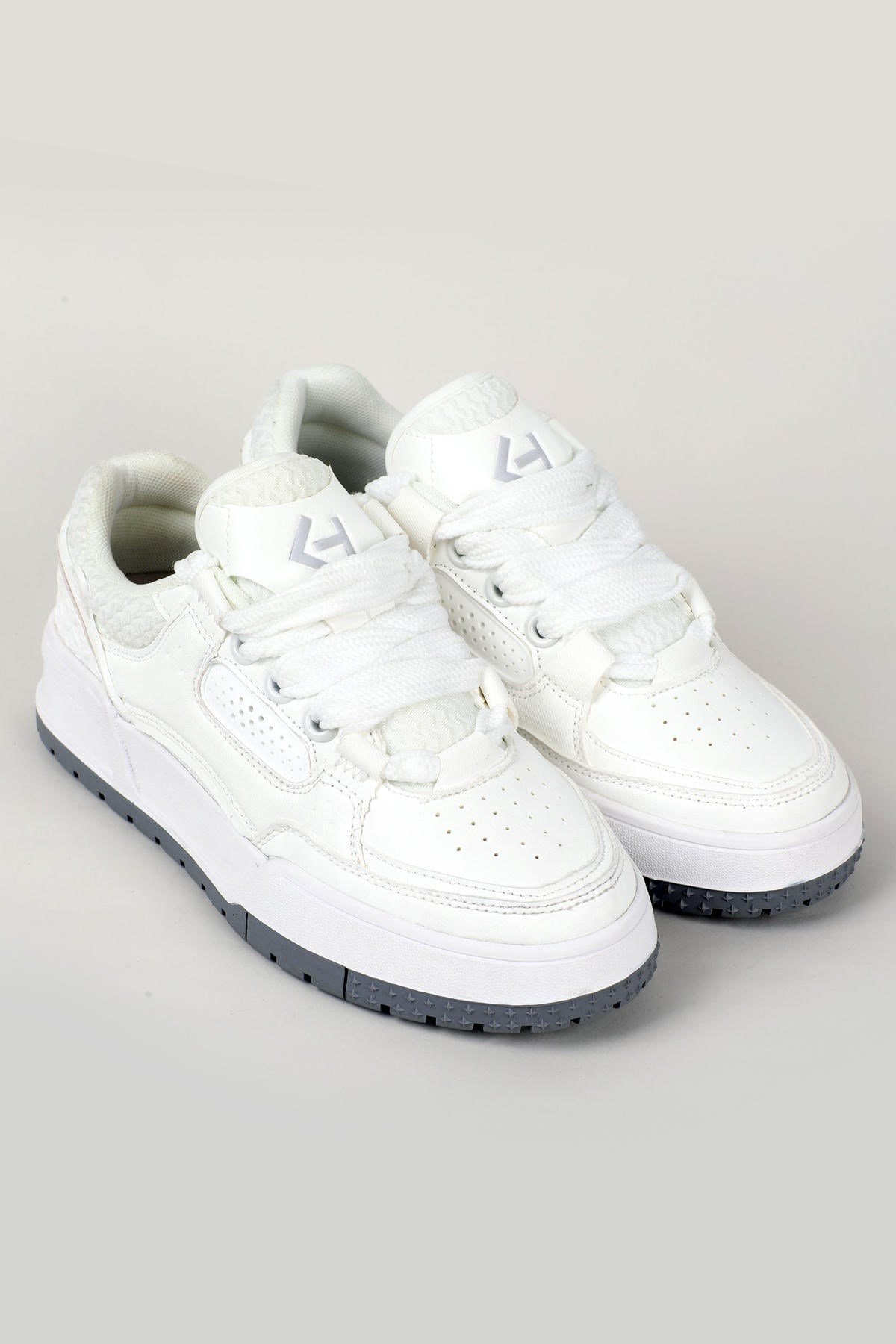 Letoon MOVE-EOPAIA Kalın Tabanlı Retro Tasarım Bağcıklı Günlük Sneaker Spor Ayakkabı BEYAZ