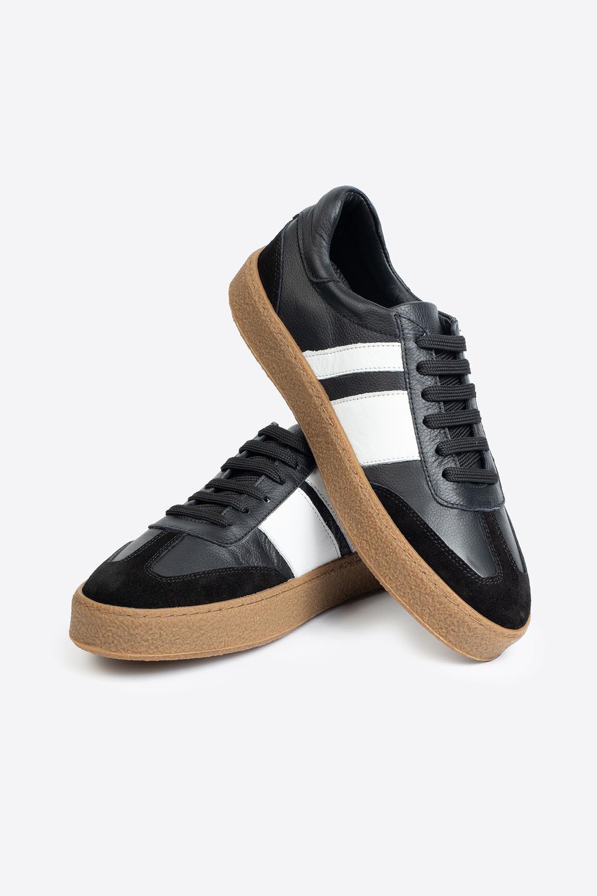 Şerit Detaylı Klasik  Deri Siyah Spor Ayakkabı Şerit Detaylı Klasik  Deri Siyah Spor Ayakkabı 