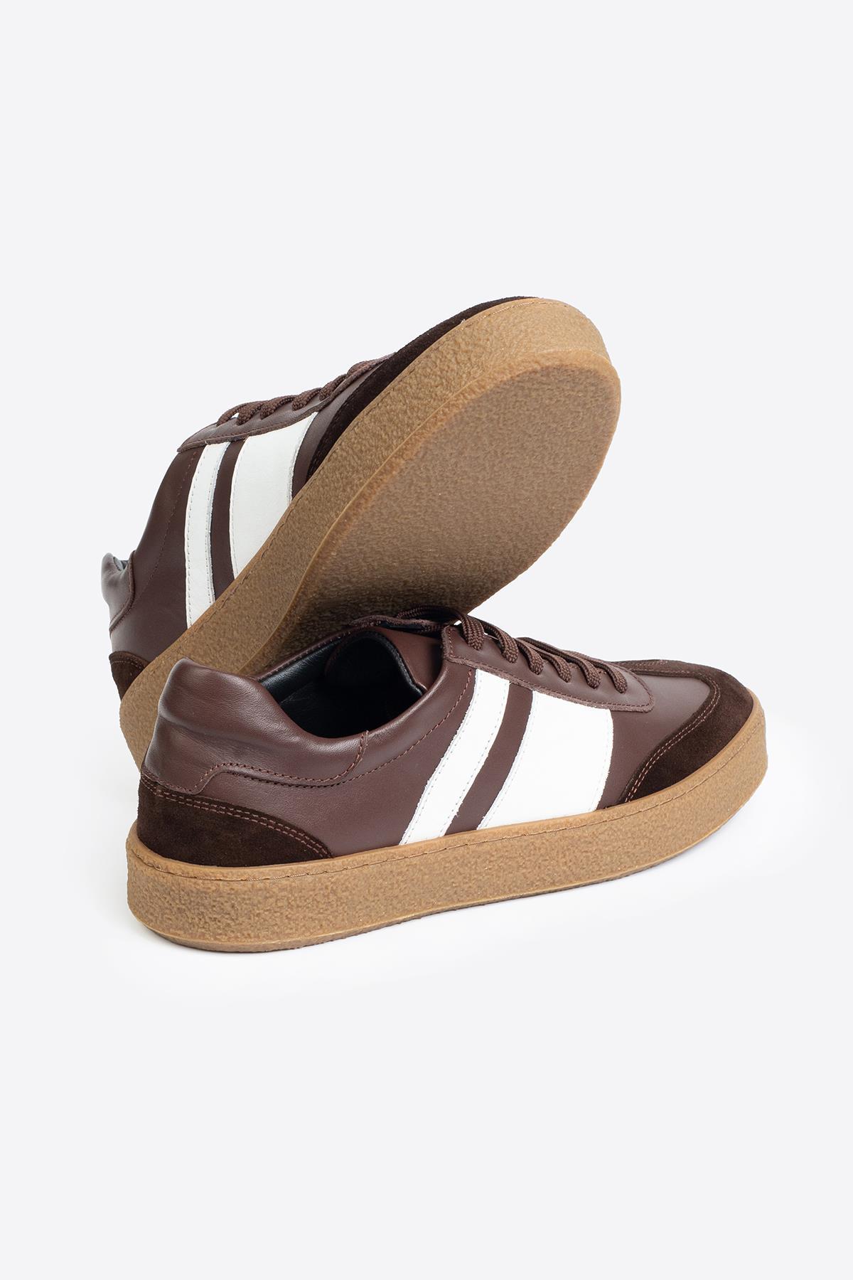 Şerit Detaylı Klasik Deri Kahverengi Spor Ayakkabı Şerit Detaylı Klasik Deri Kahverengi Spor Ayakkabı 