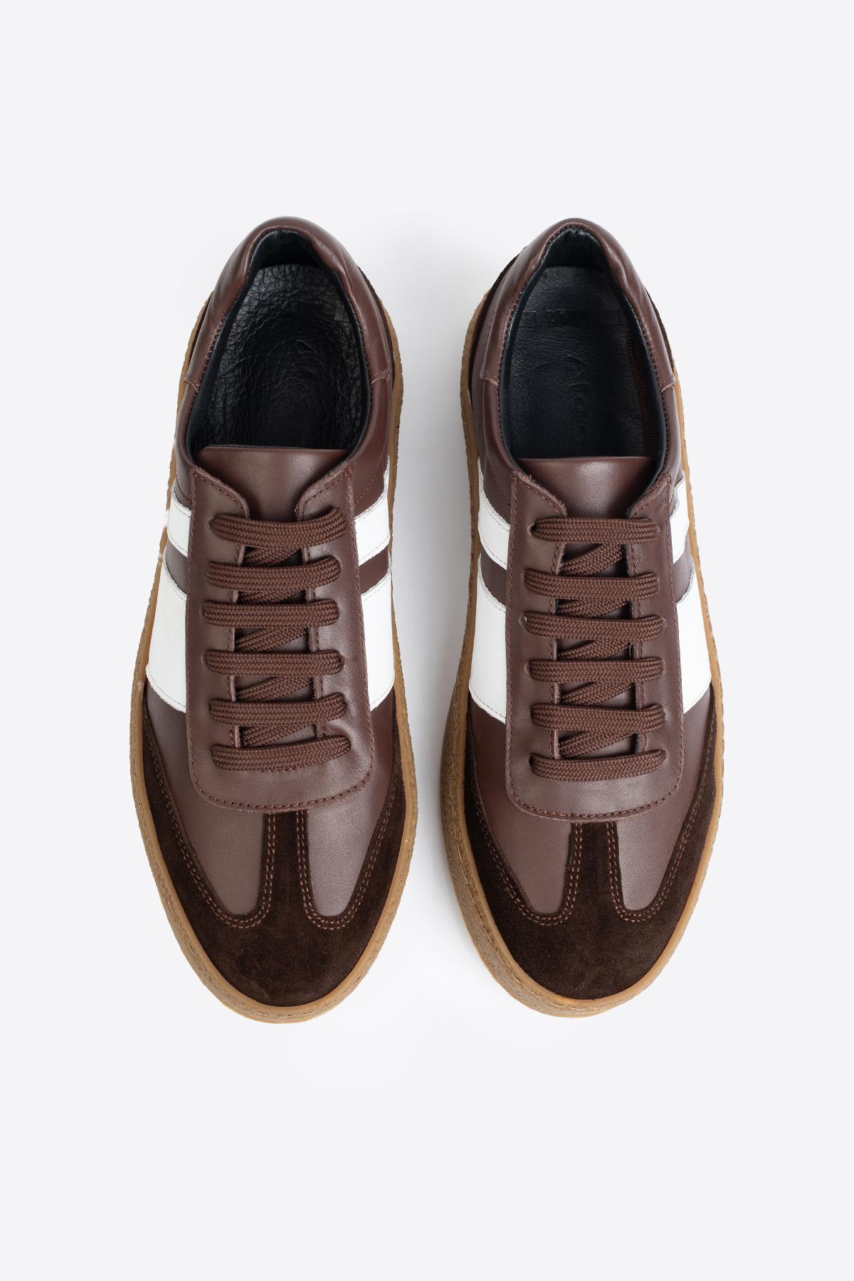 Şerit Detaylı Klasik Deri Kahverengi Spor Ayakkabı Şerit Detaylı Klasik Deri Kahverengi Spor Ayakkabı 