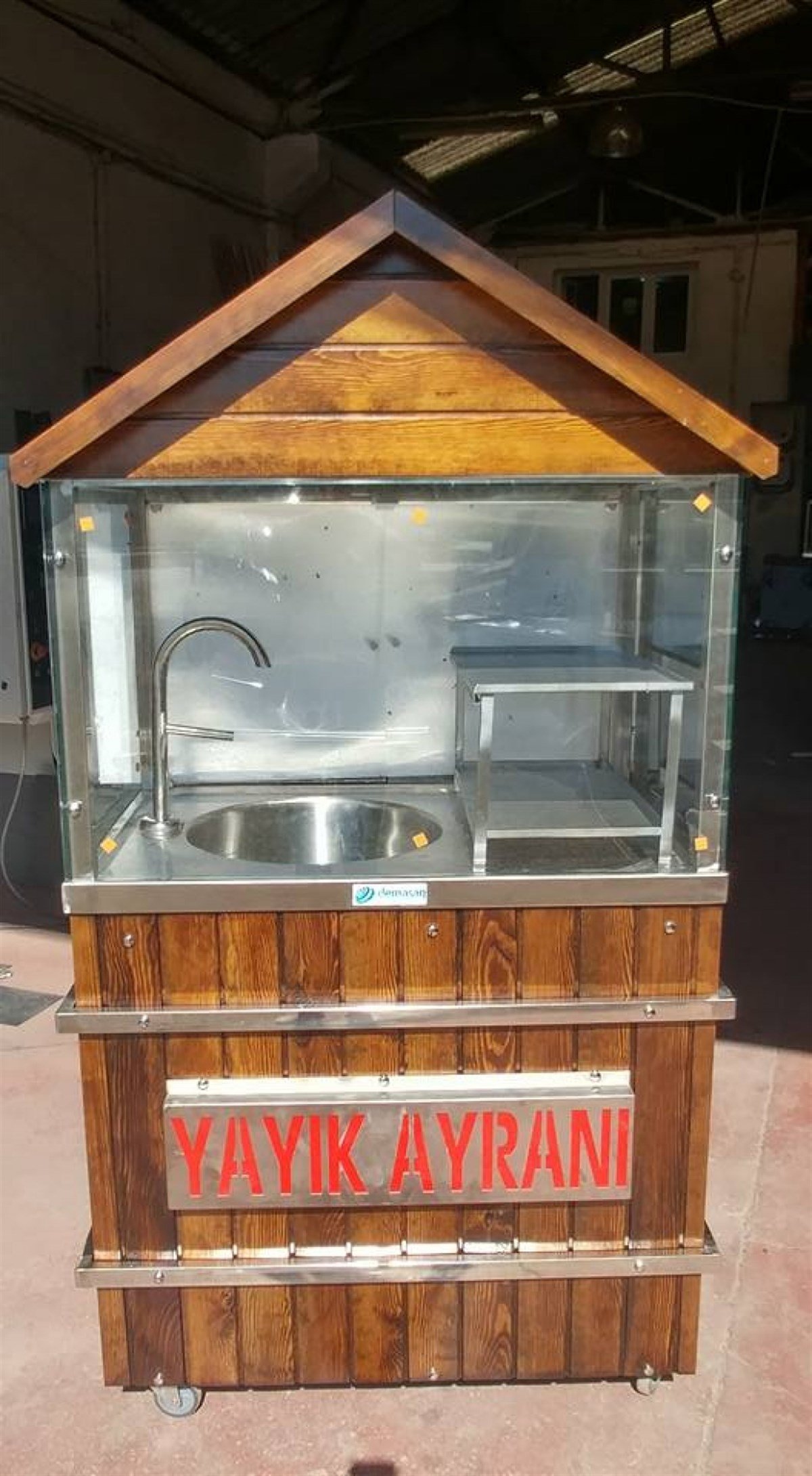 DEM11B-Çatılı 36 Litre Yayık Ayran Makinası