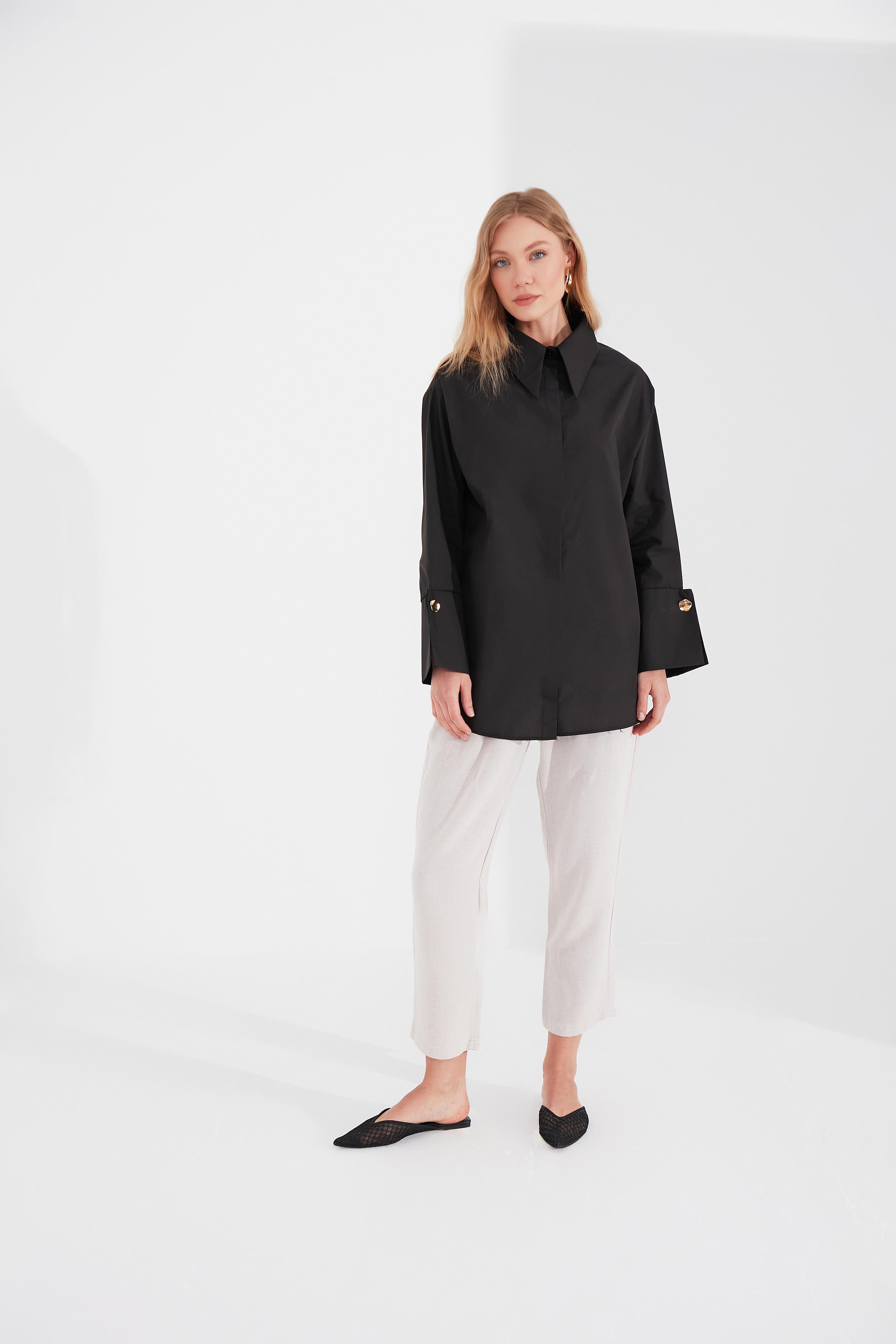 Geniş Manşetli Gömlek 