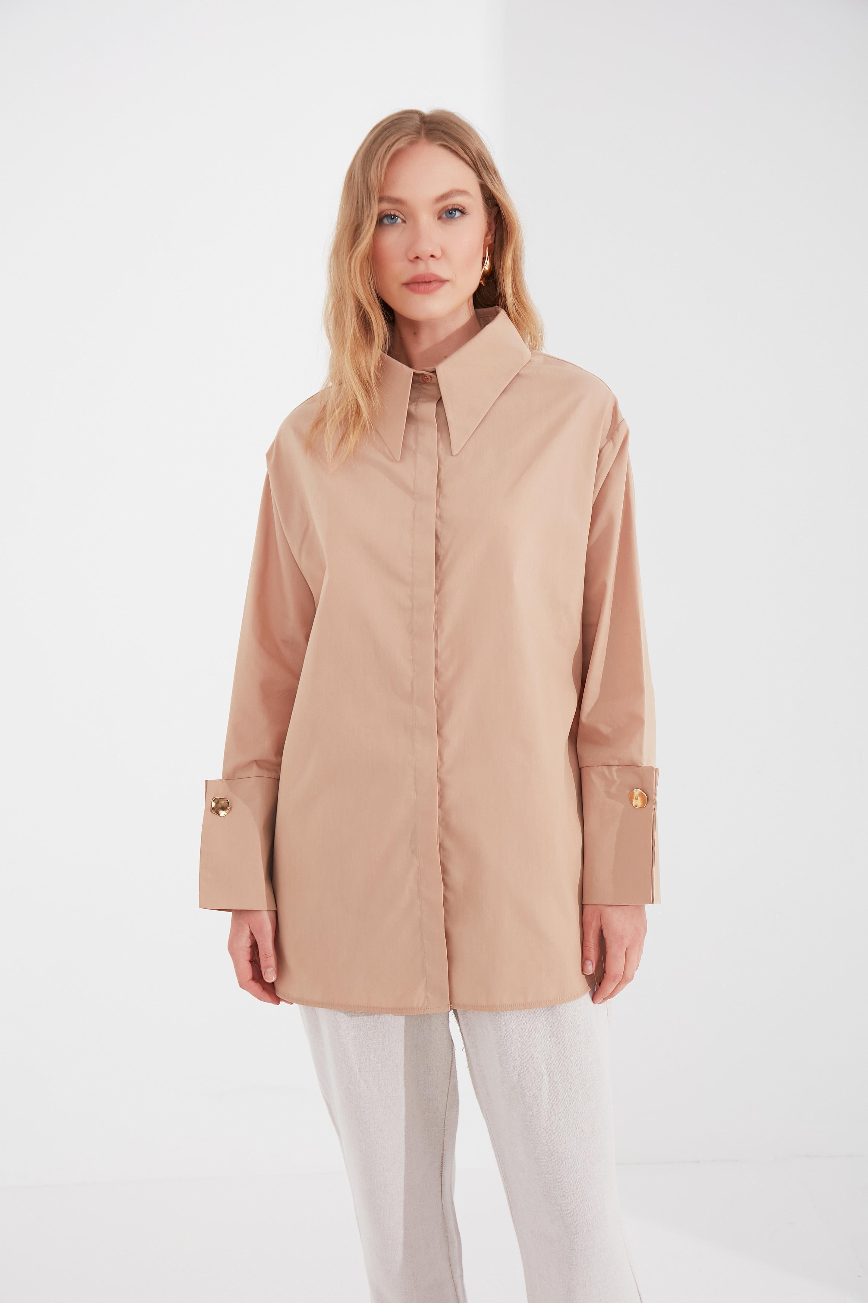 Geniş Manşetli Gömlek