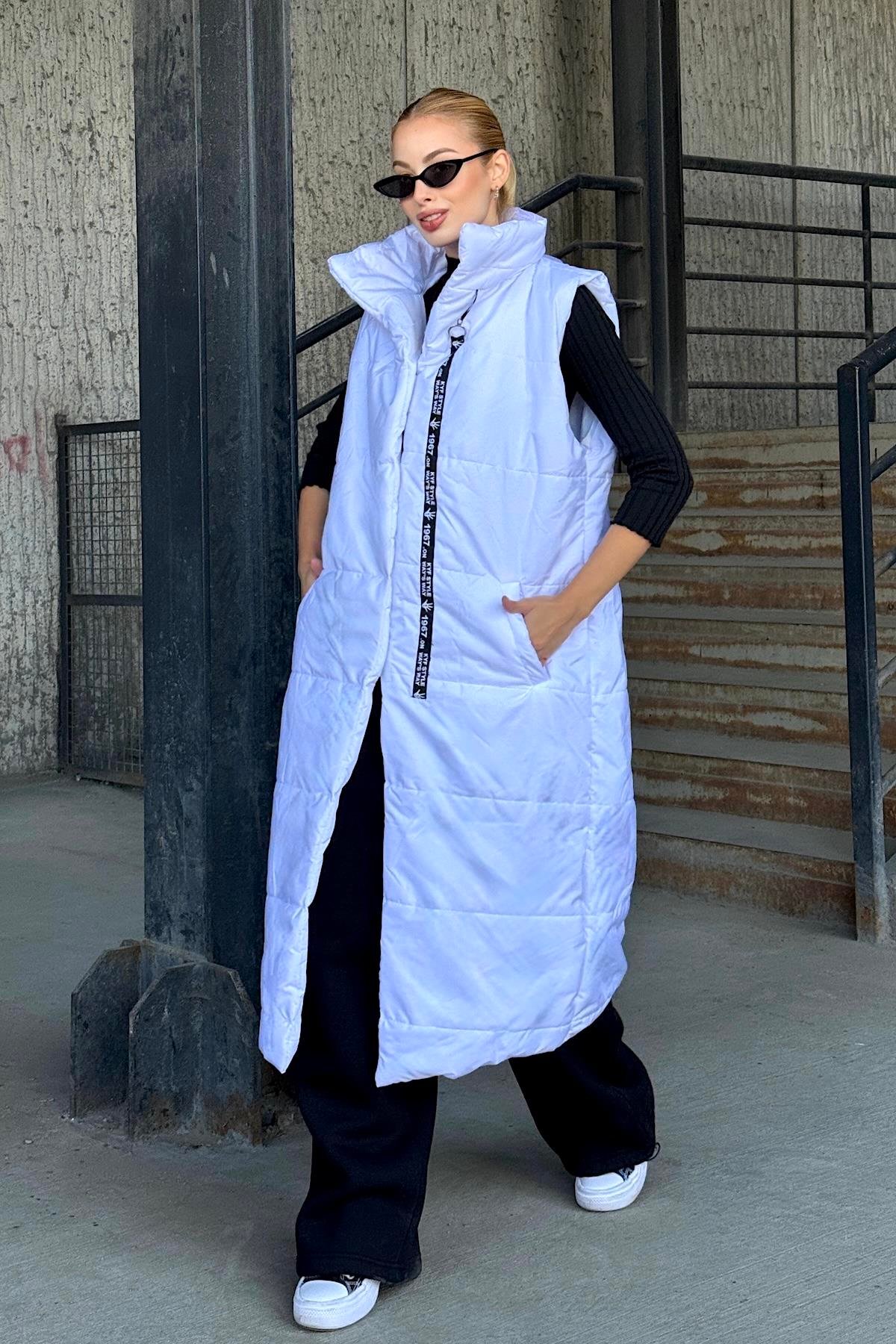 سترة طويلة قابلة للنفخ بياقة بيضاء بياقة بيضاء مخططة بياقة قائمة ومفصلة بجيوب