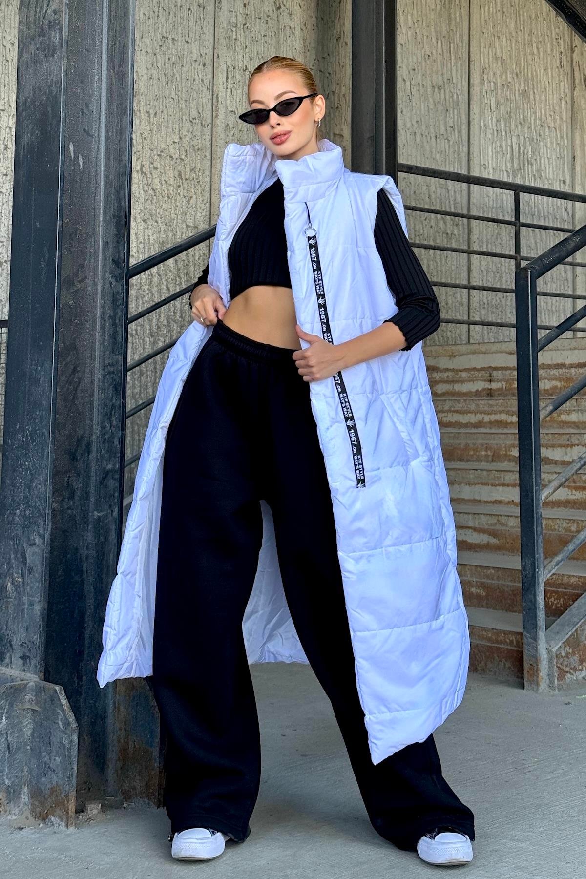 سترة طويلة قابلة للنفخ بياقة بيضاء بياقة بيضاء مخططة بياقة قائمة ومفصلة بجيوب