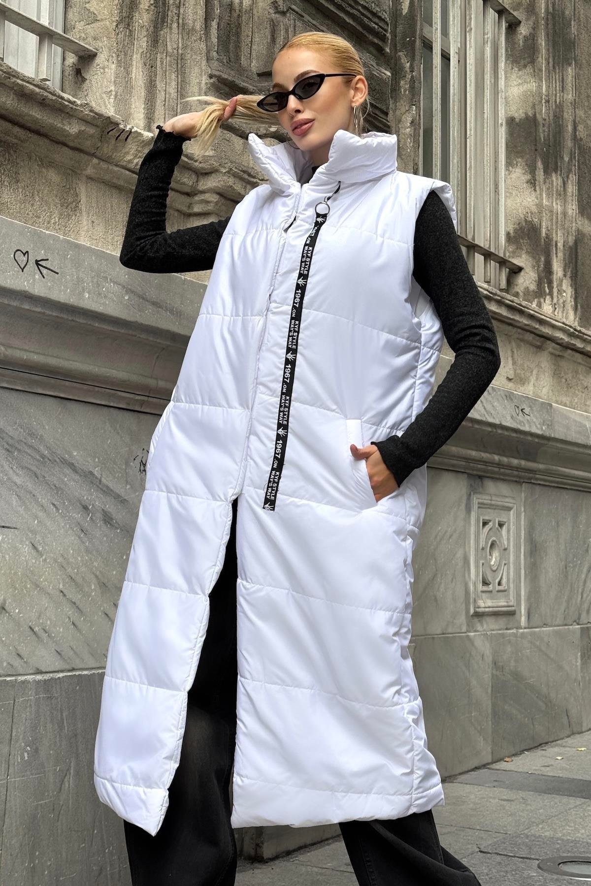 سترة طويلة قابلة للنفخ بياقة بيضاء بياقة بيضاء مخططة بياقة قائمة ومفصلة بجيوب