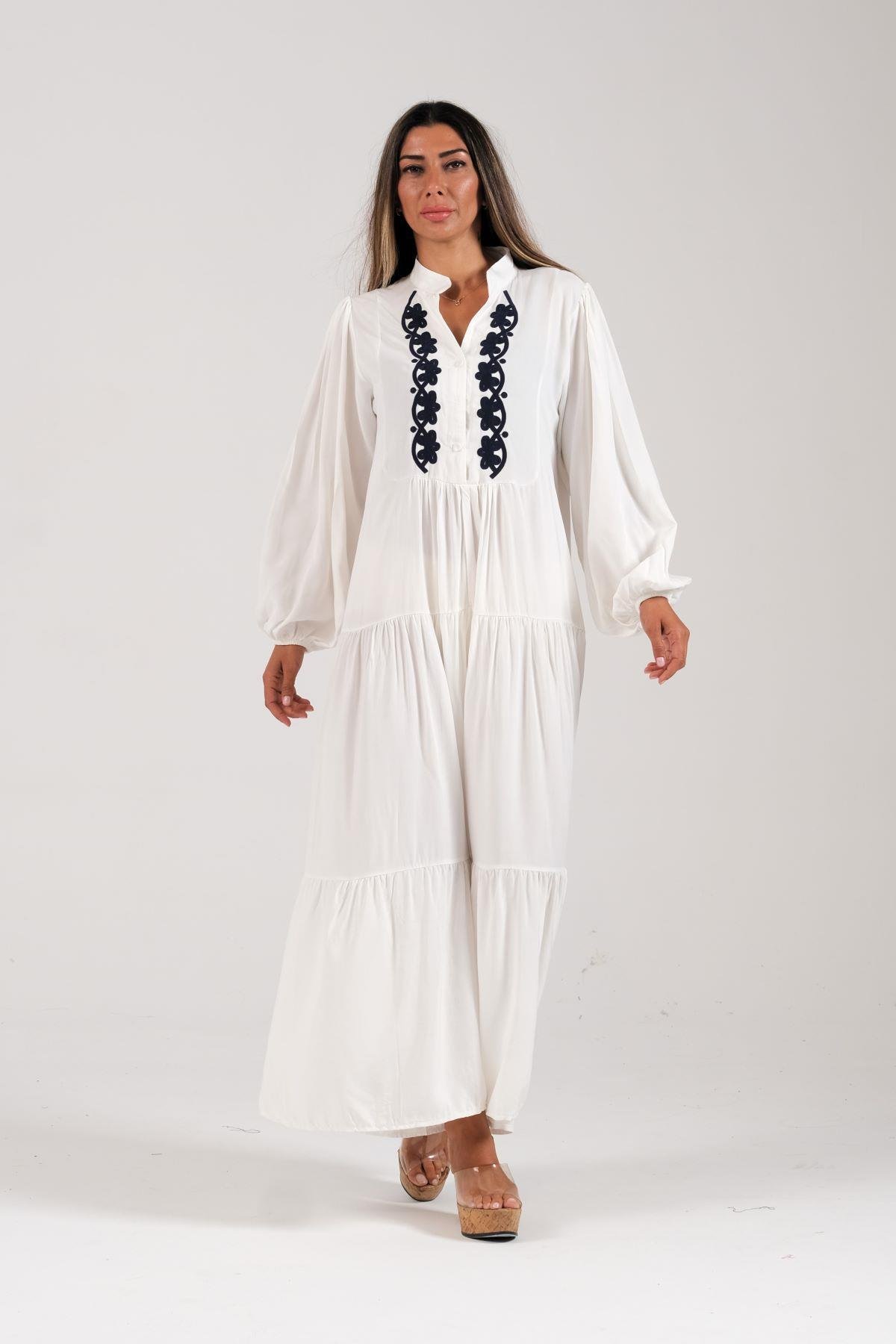 Beyaz Önü Nakışlı Balon Kol Eteği Kat Kat Uzun Elbise