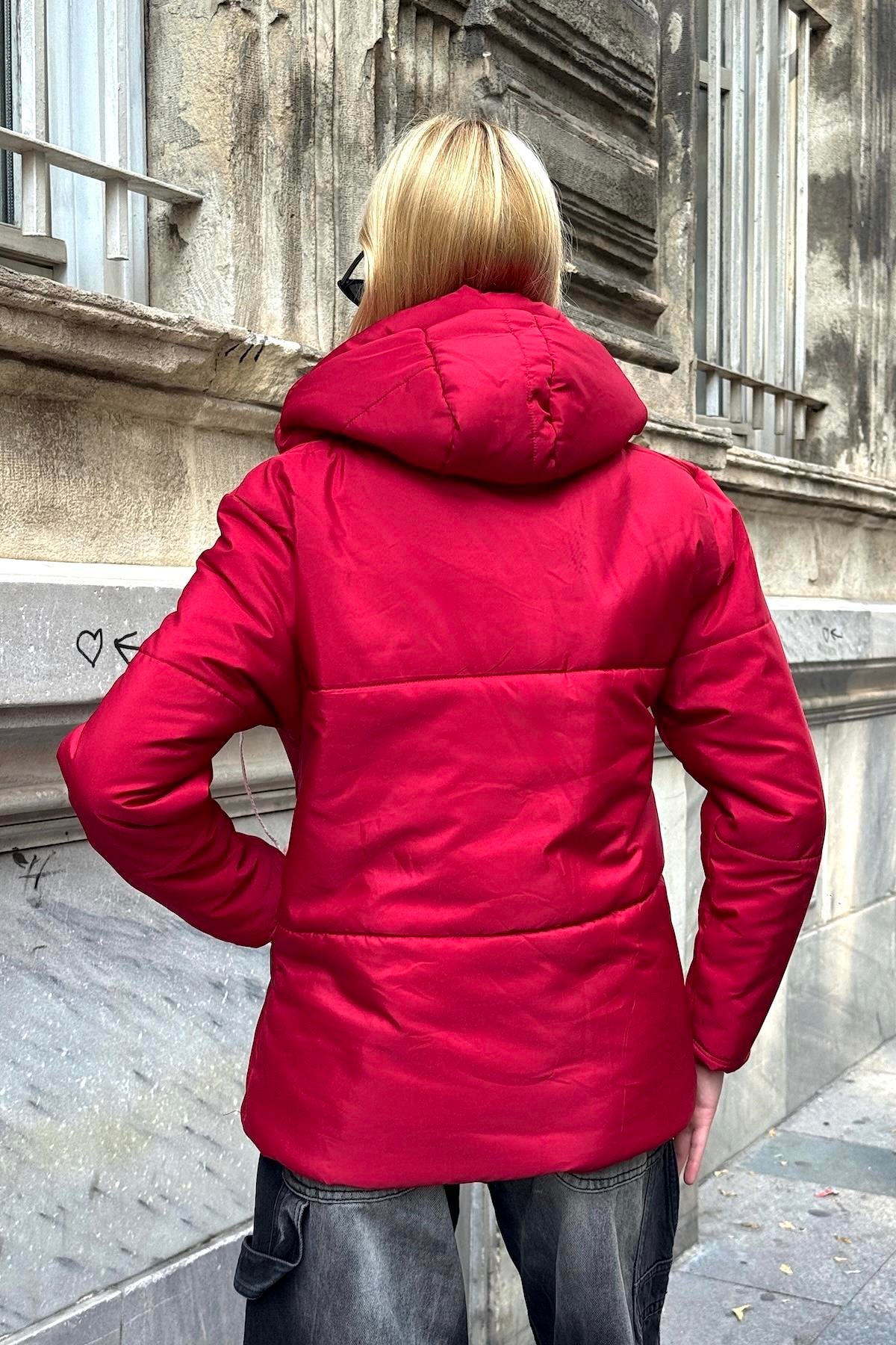 معطف قابل للنفخ بقلنسوة مقاوم للماء برتقالي خمري اللون