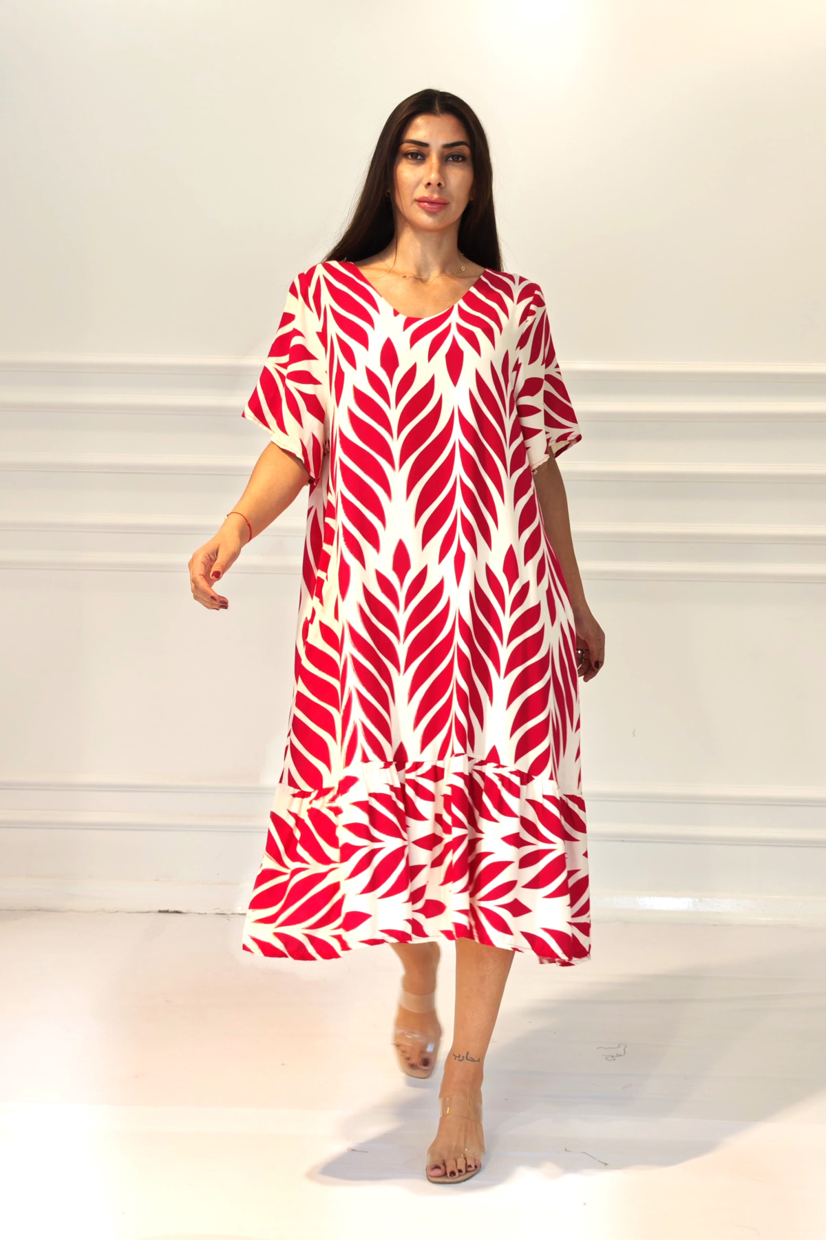 Fuşya Desenli V Yaka Cepli Etekleri Fırıfırlı Midi Elbise