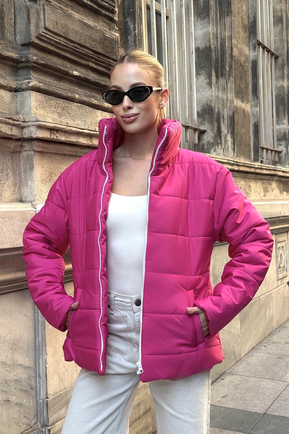 معطف فوشيا بياقة مستقيمة مقاوم للماء بتصميم قابل للنفخ