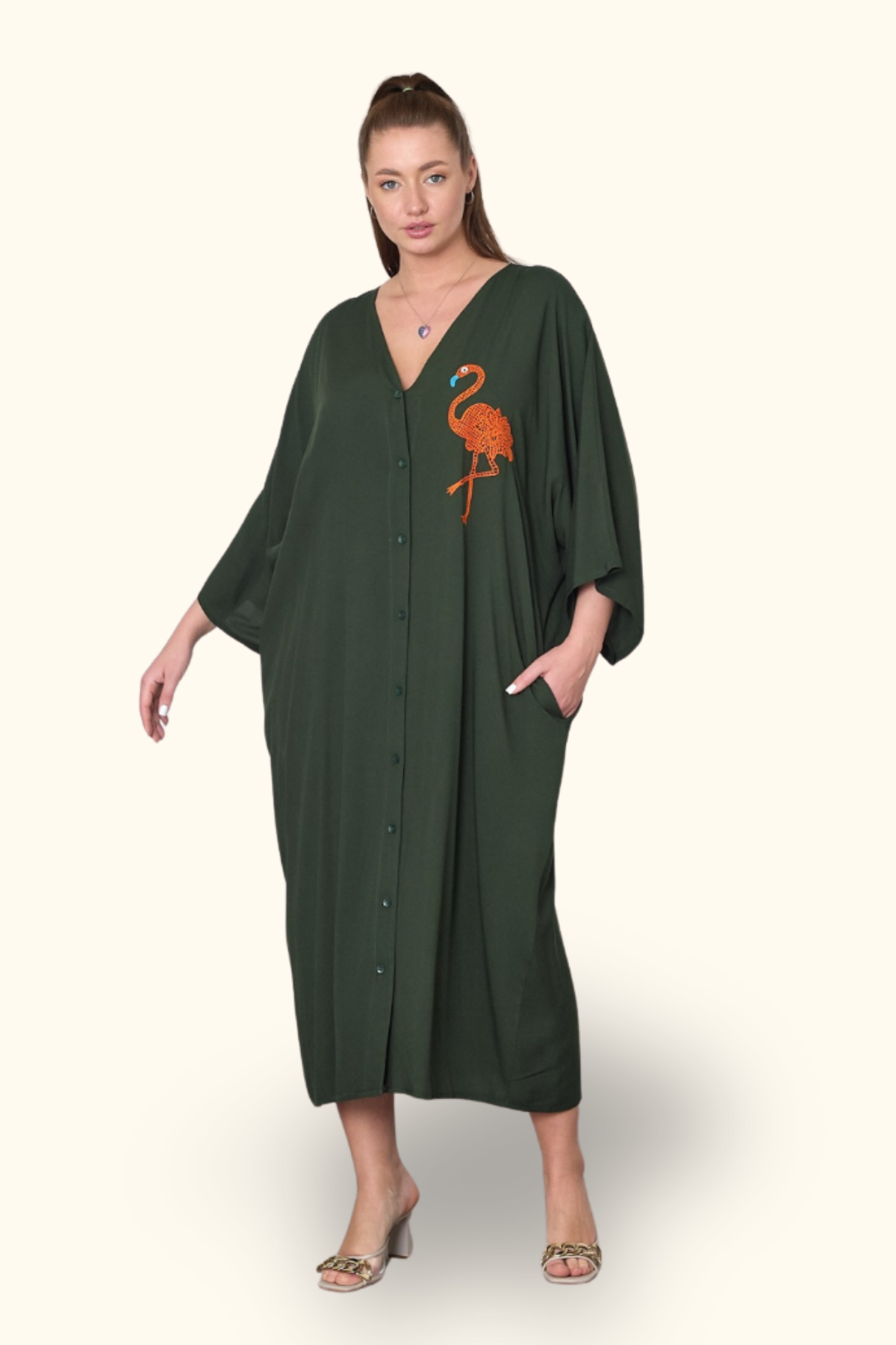 Haki V Yaka Önü ve Sırtı Flamingo Nakışlı Cepli Oversize Uzun Gömlek Elbise